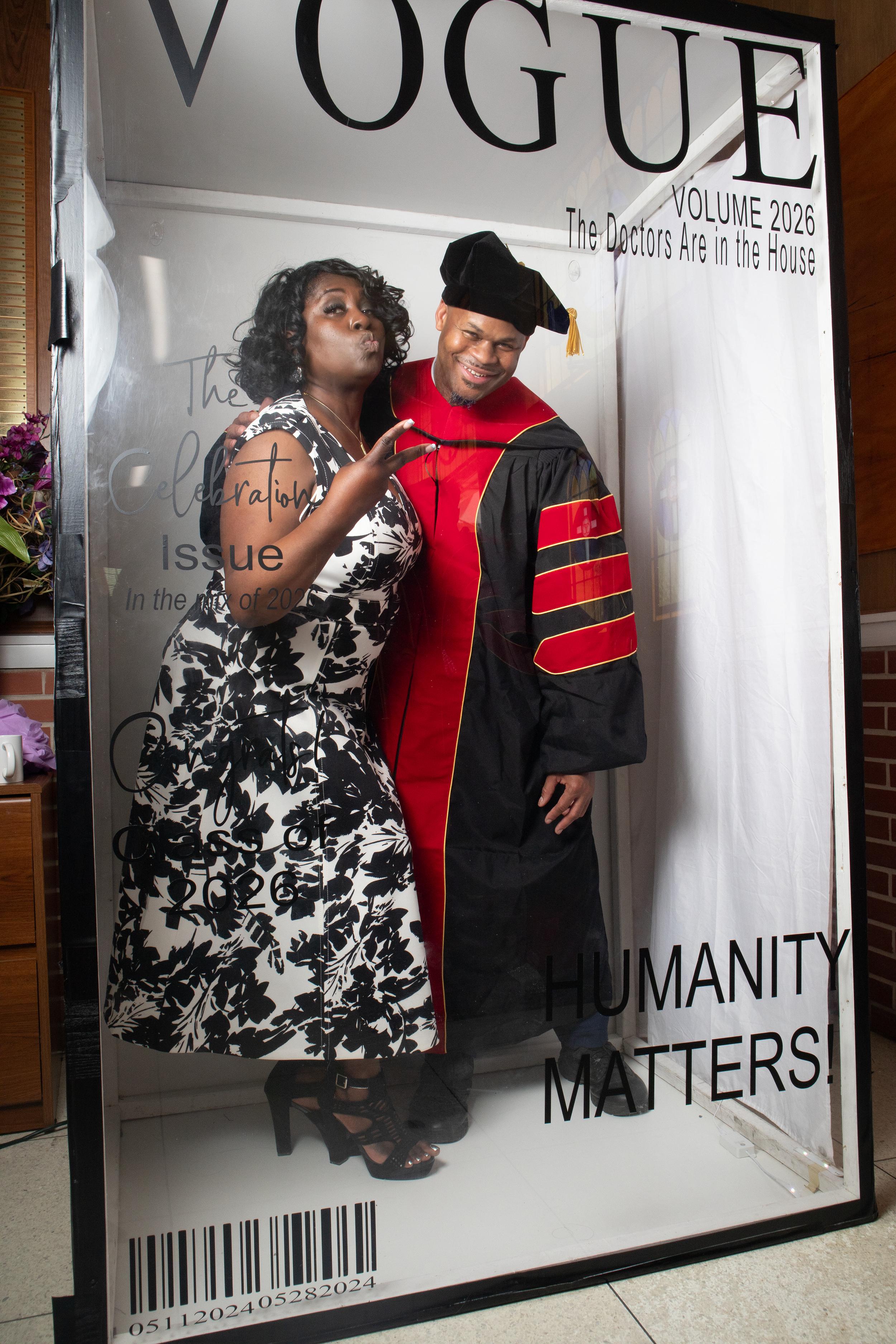 Brian Askew Graduation-46.png