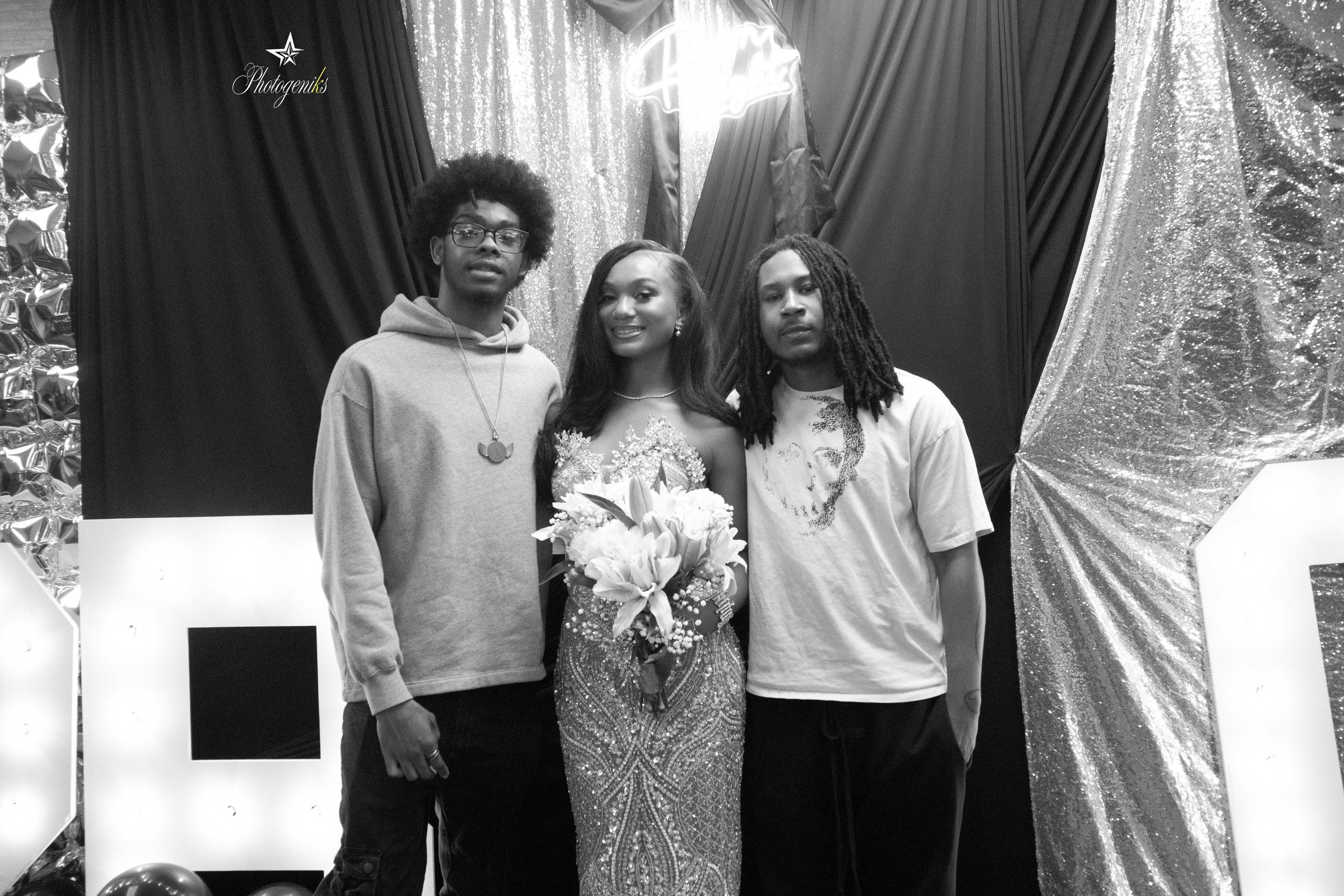Vianca's prom send off- 69.png