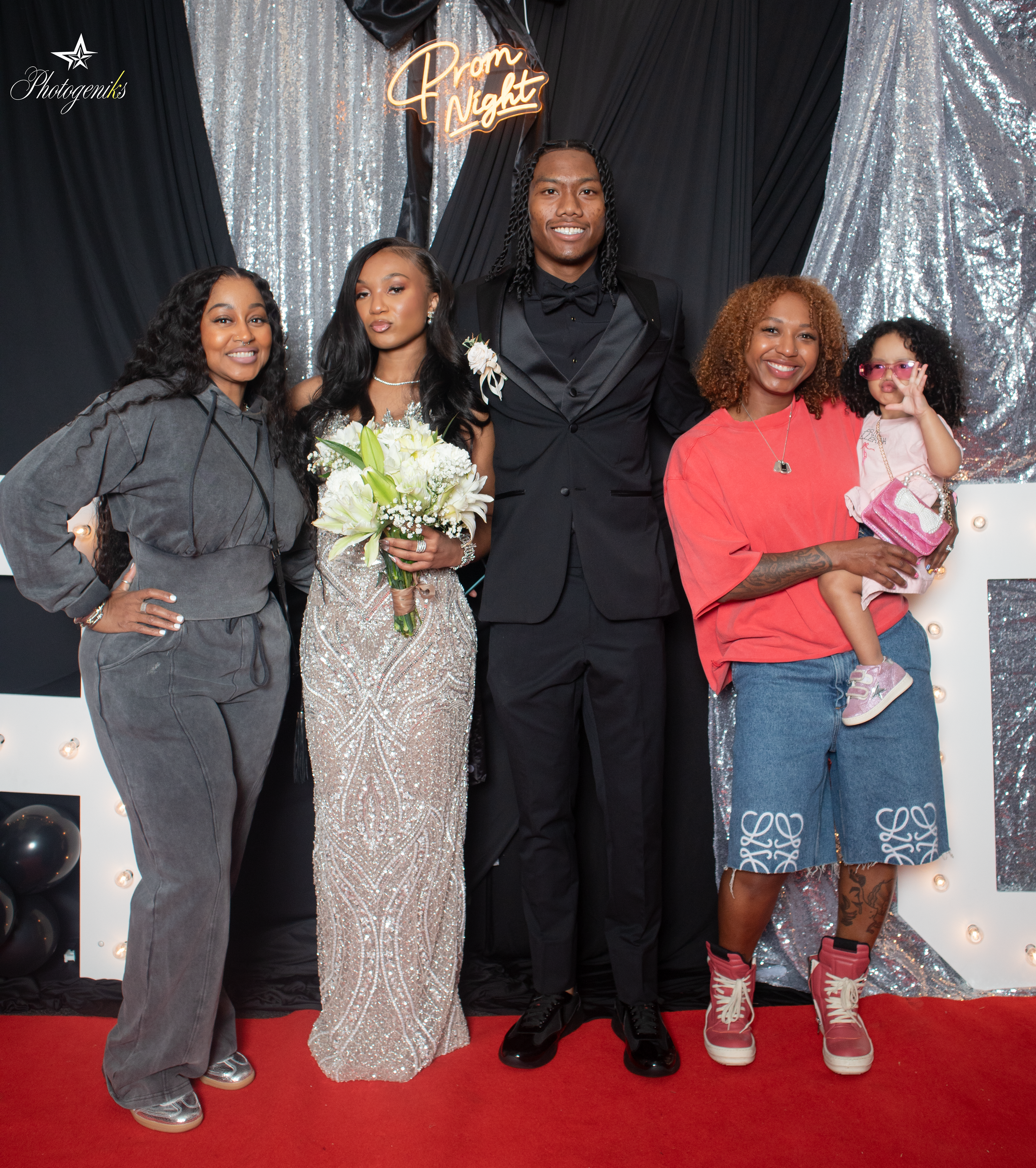 Vianca's prom send off- 30.png