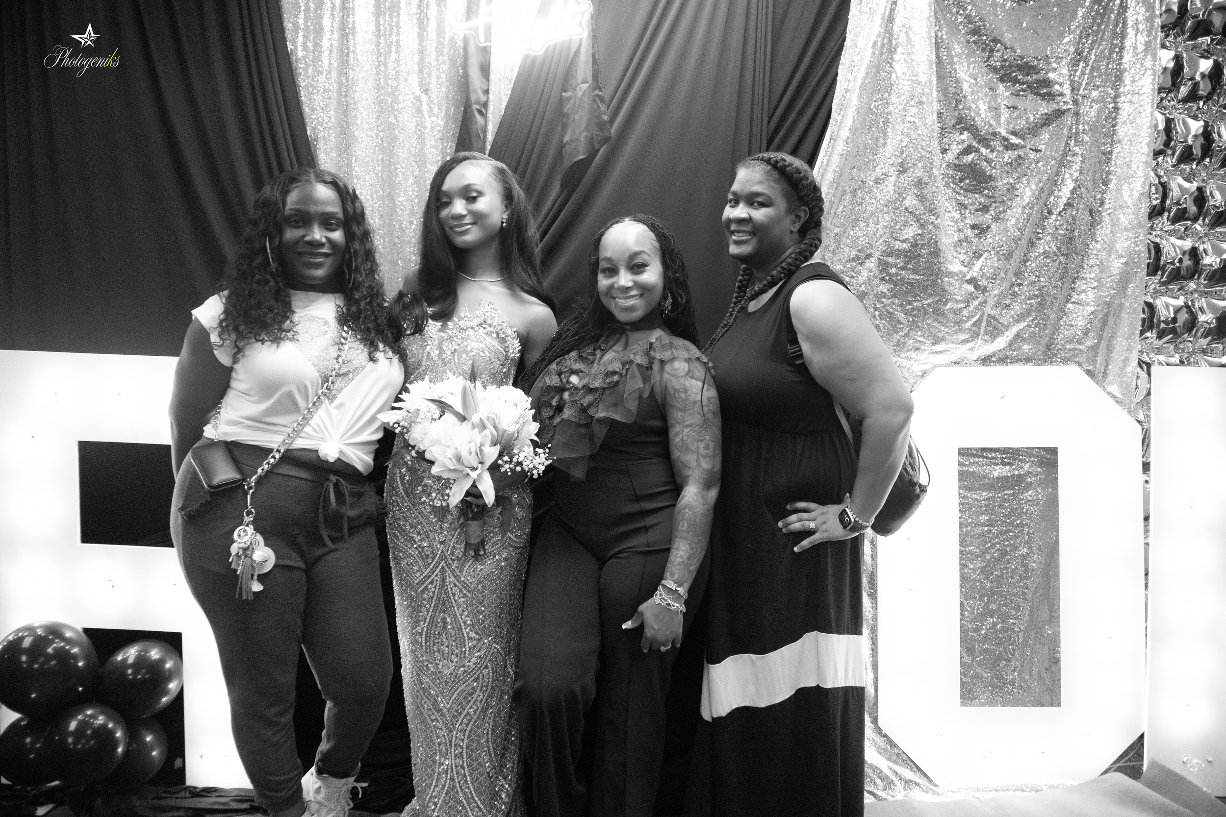 Vianca's prom send off- 64.png