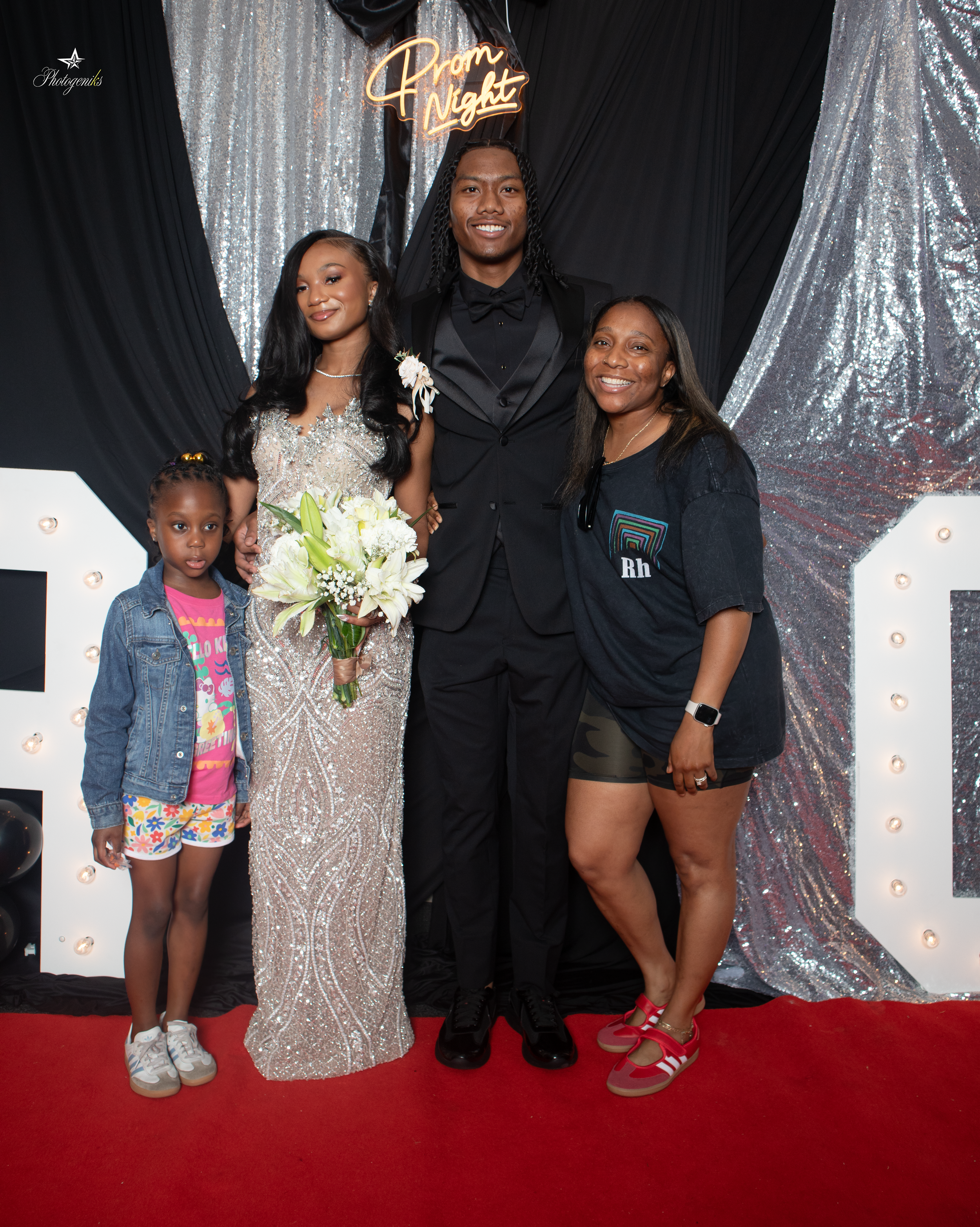 Vianca's prom send off- 34.png