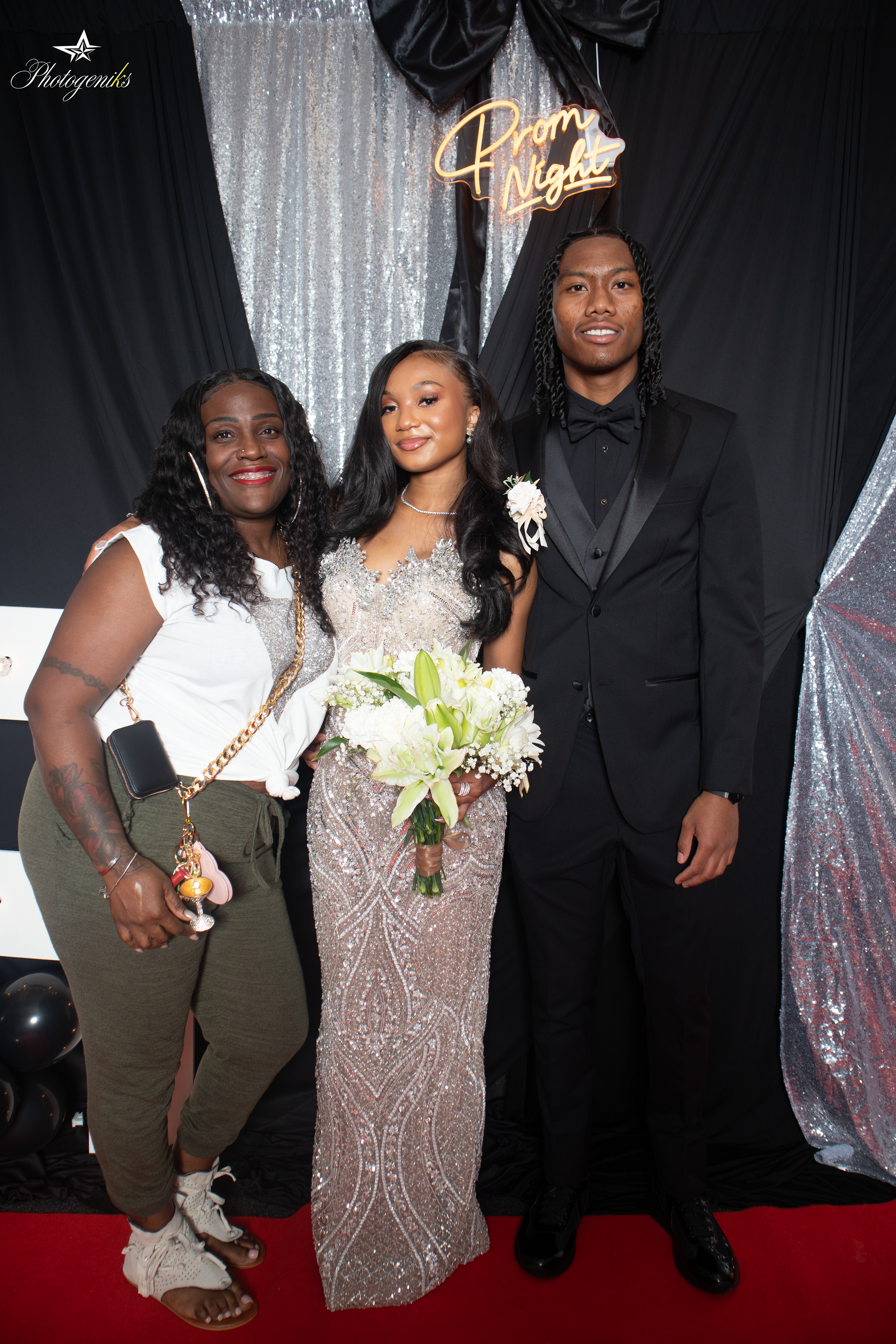 Vianca's prom send off- 36.png