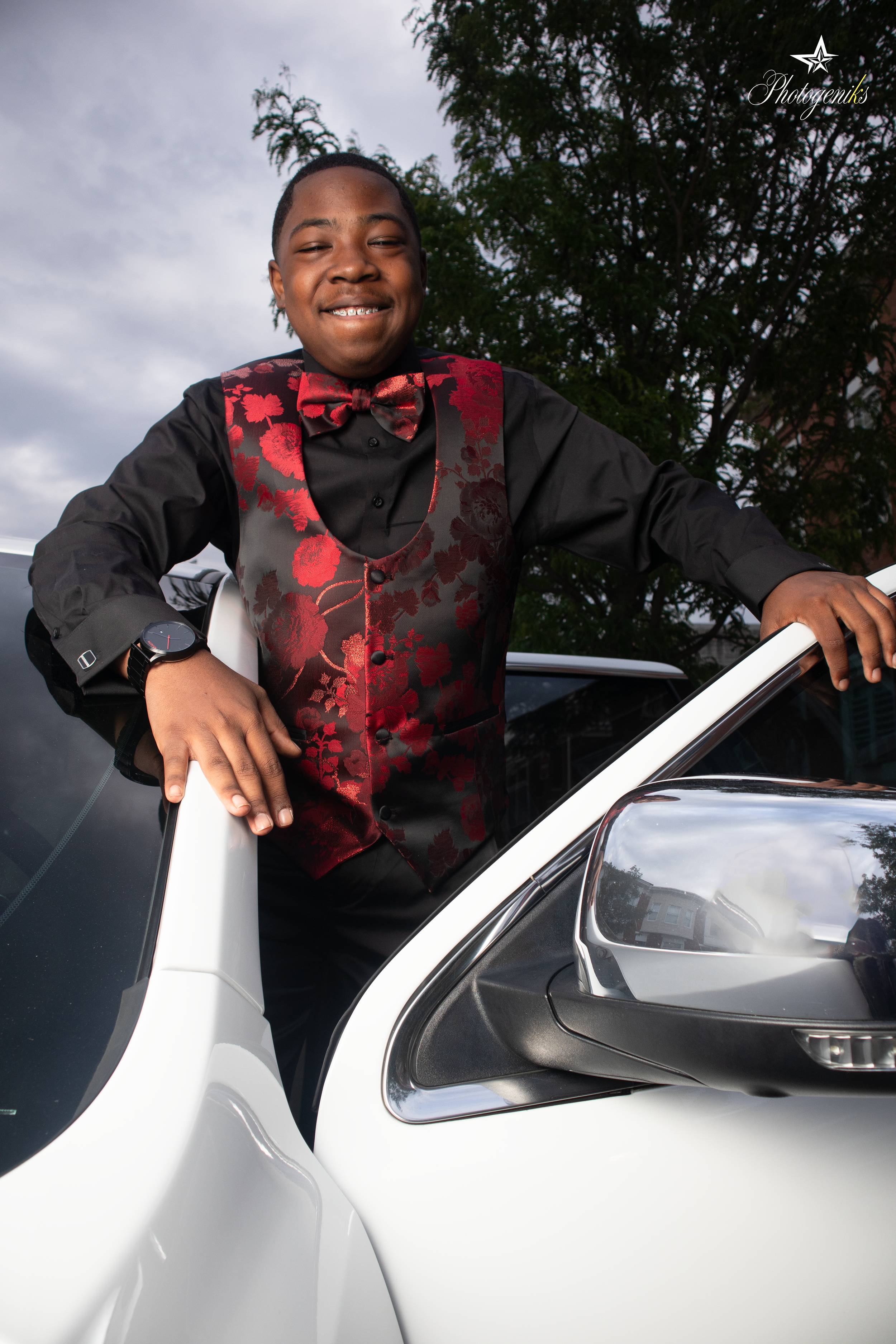 Braylin's prom send off- 13.png