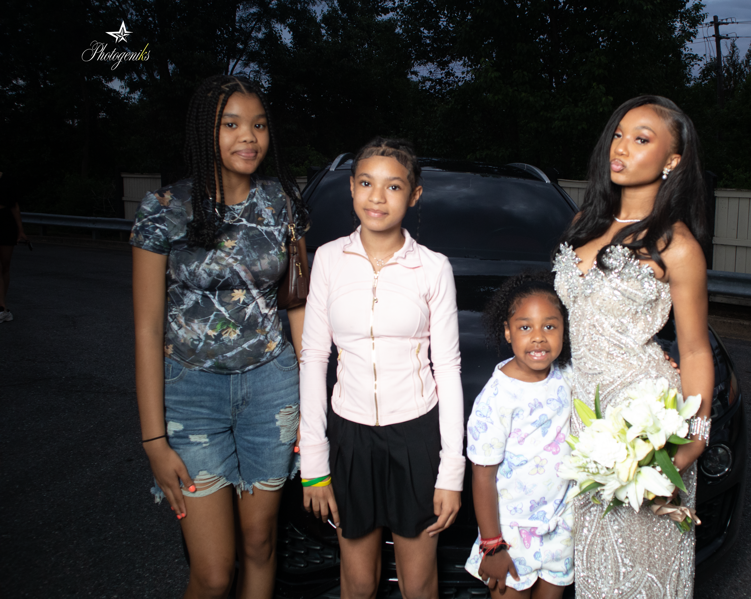 Vianca's prom send off- 91.png