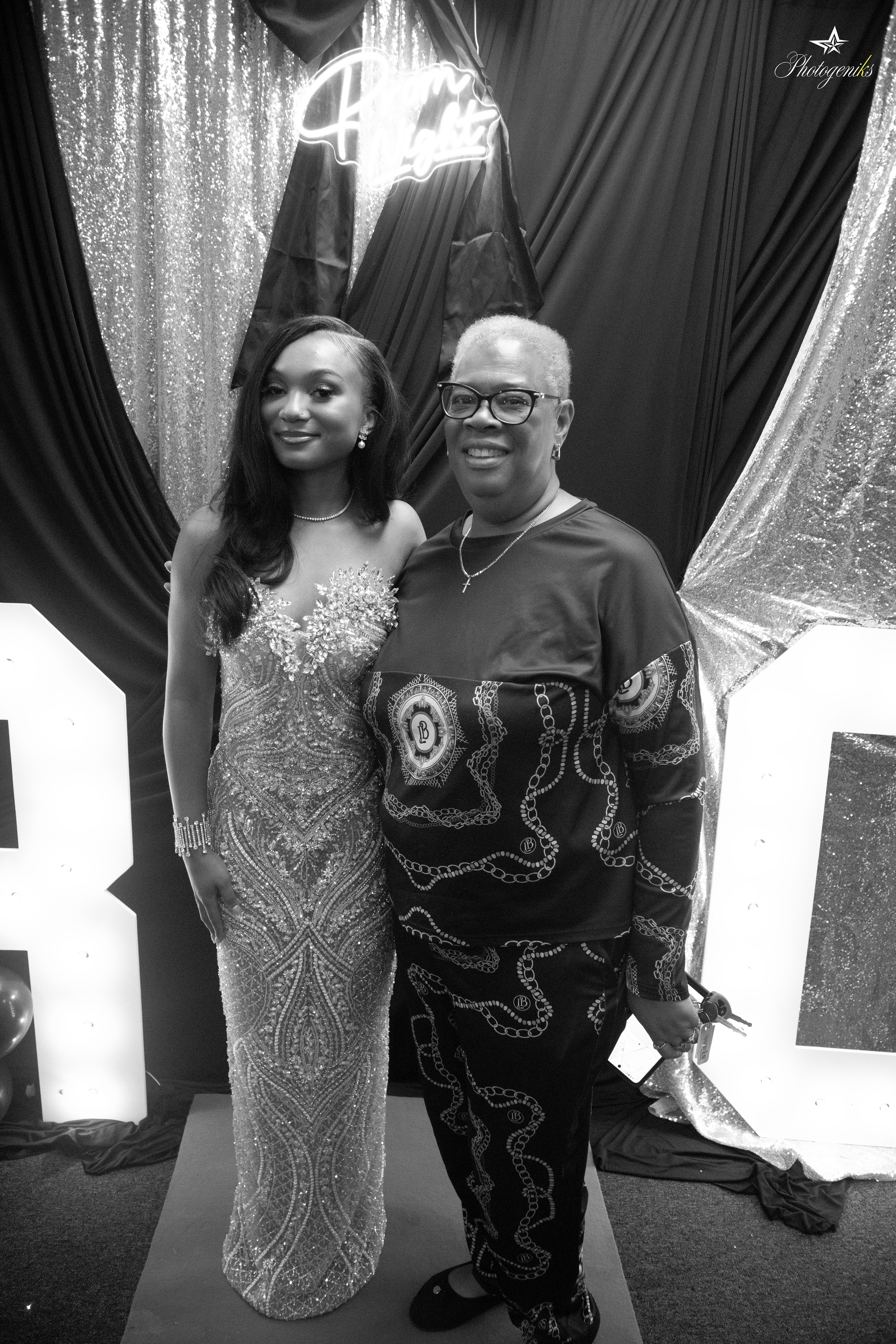 Vianca's prom send off- 76.png
