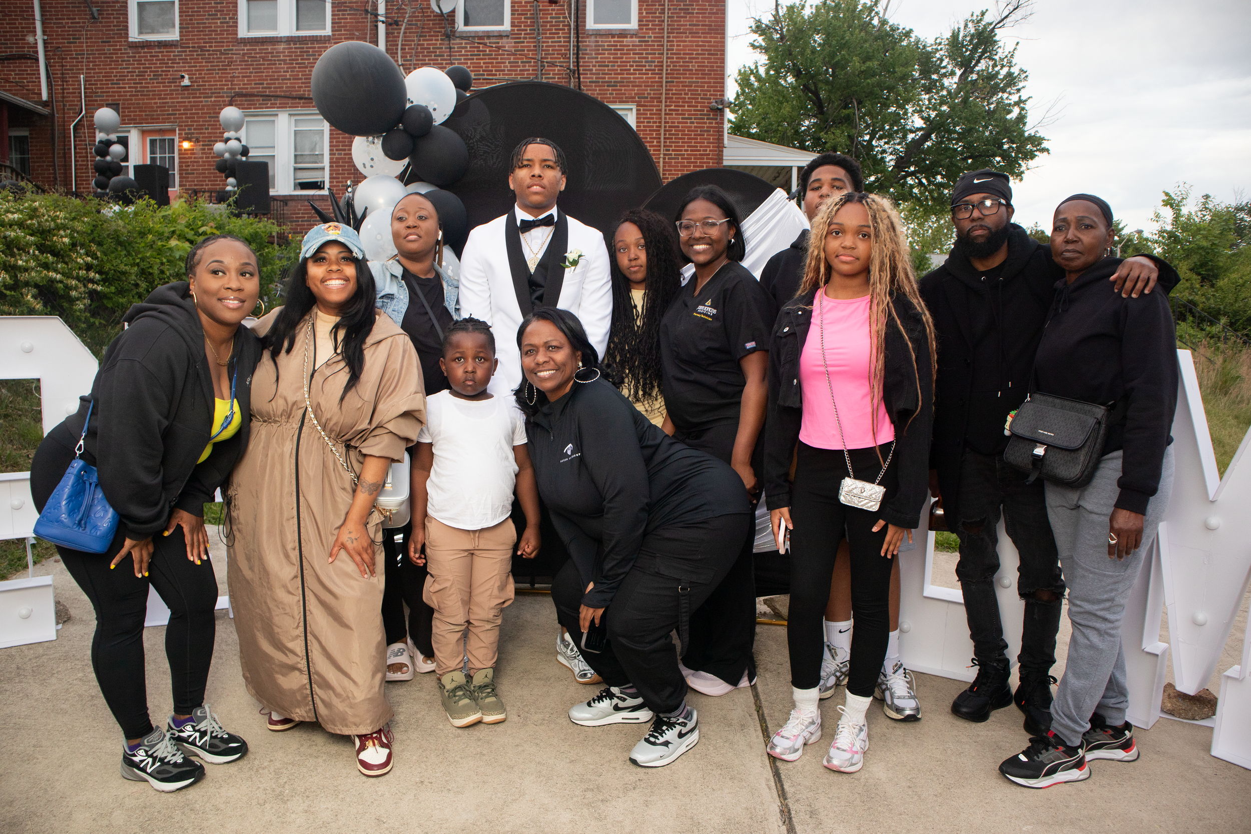 Maya & Jayden's prom send off- 65.png