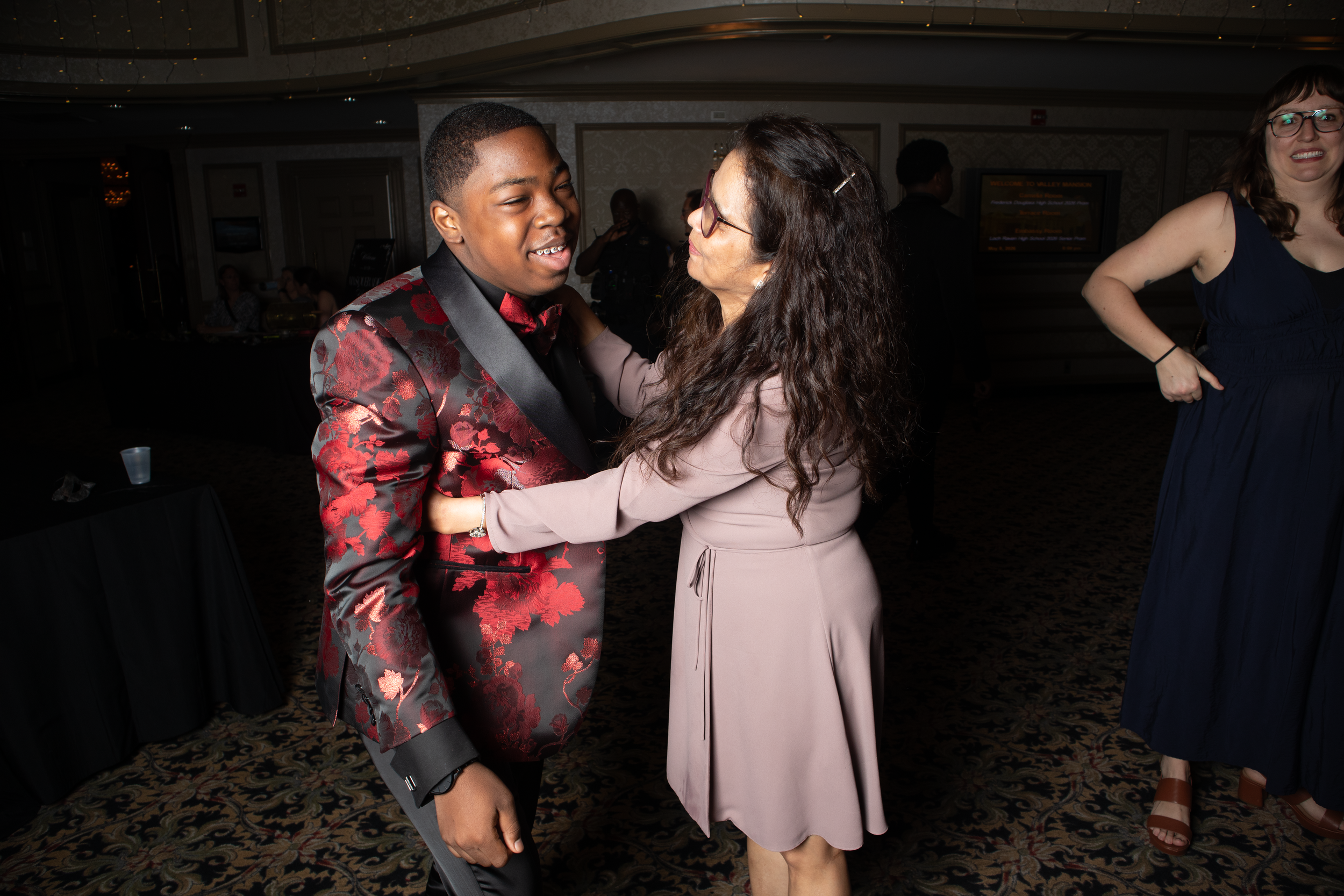 Braylin's prom send off- 33.png