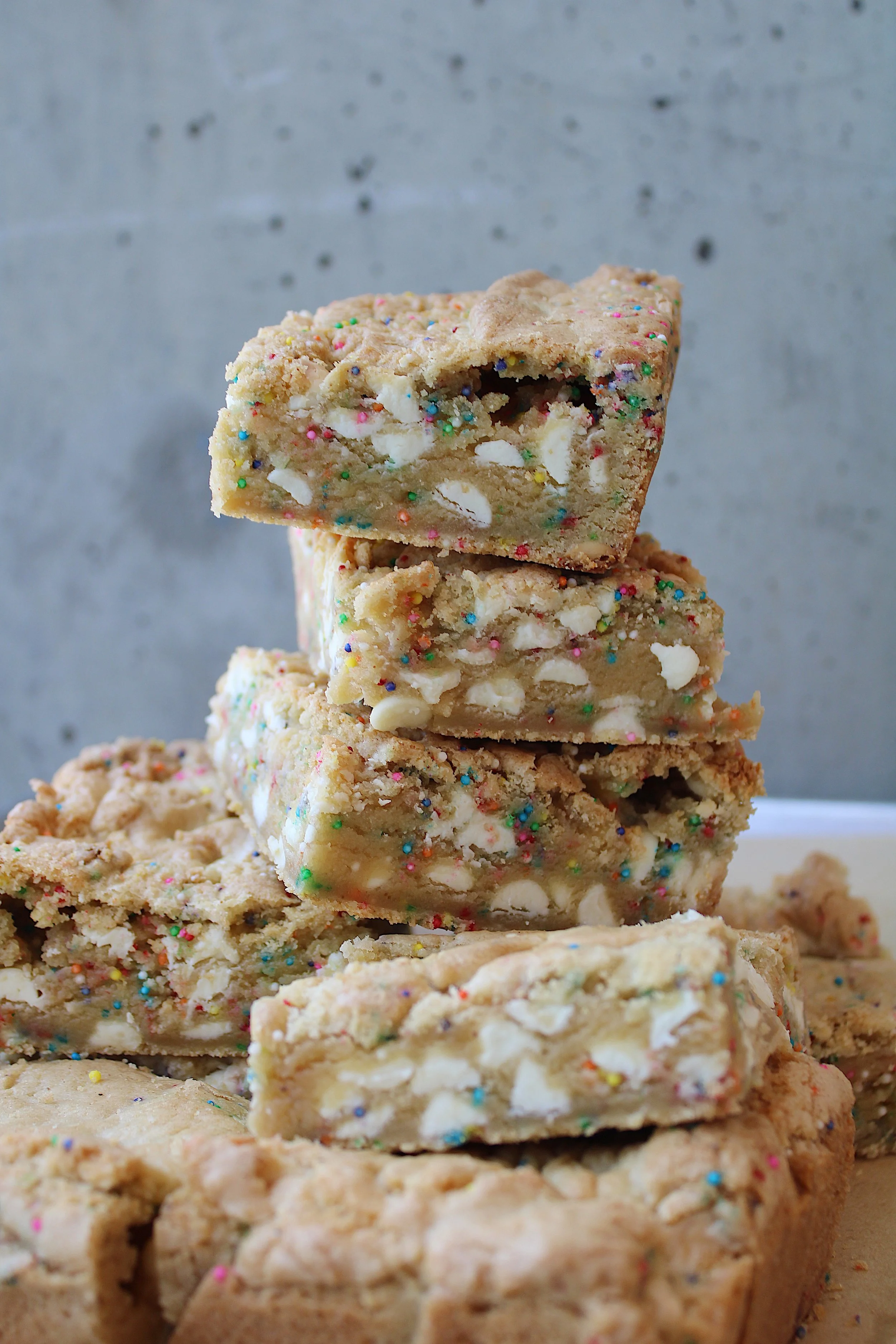 White Chocolate & Funfetti Blondie (2 blondies per order)