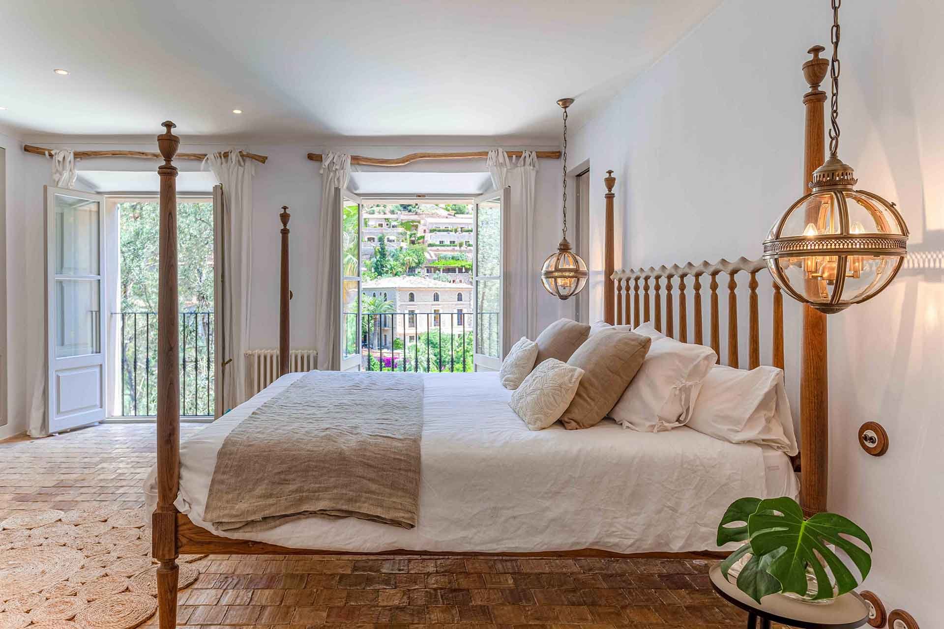 8-holiday-villa-mallorca-collection-deia-bedroom.jpeg