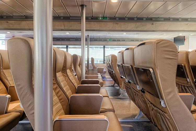 WM 1000 Executive_passenger seats business class.jpeg