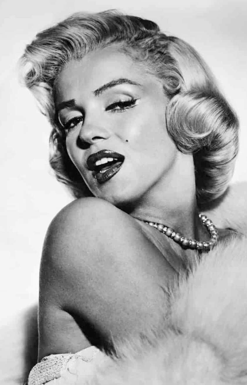 Feminint, sterkt og ikonisk boudoiruttrykk 