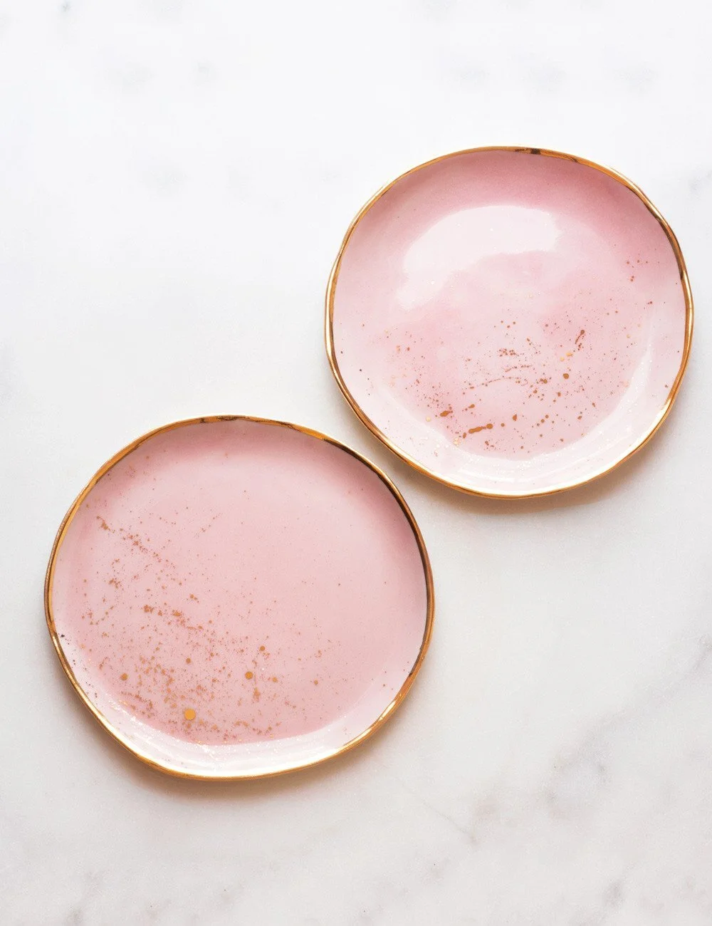 suite-one-studio-dessert-plates-in-rose-with-gold-splatters_a588abd0-0c64-4d41-bb51-adc91989d374.jpg