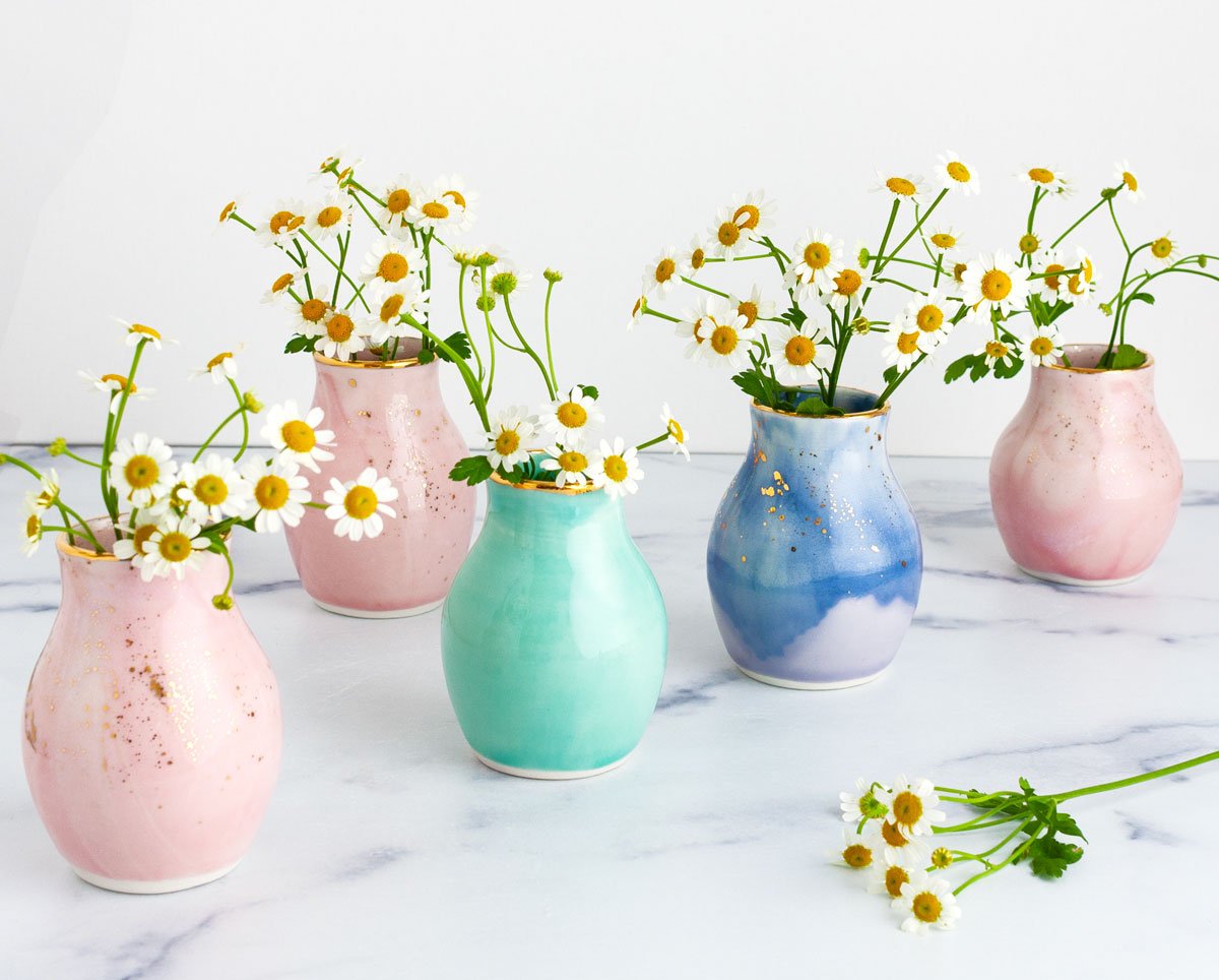 suite-one-studio-mini-vases-with-chammomile.jpg