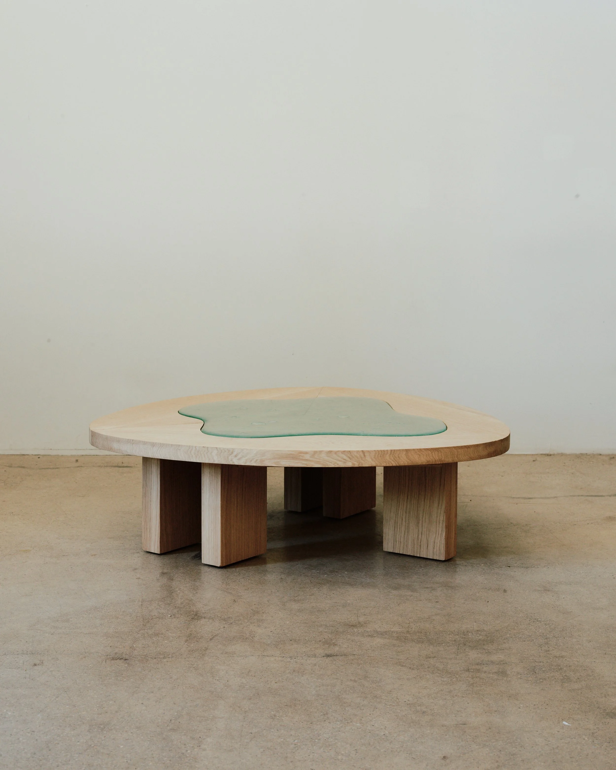 LOW SPLASH TABLE