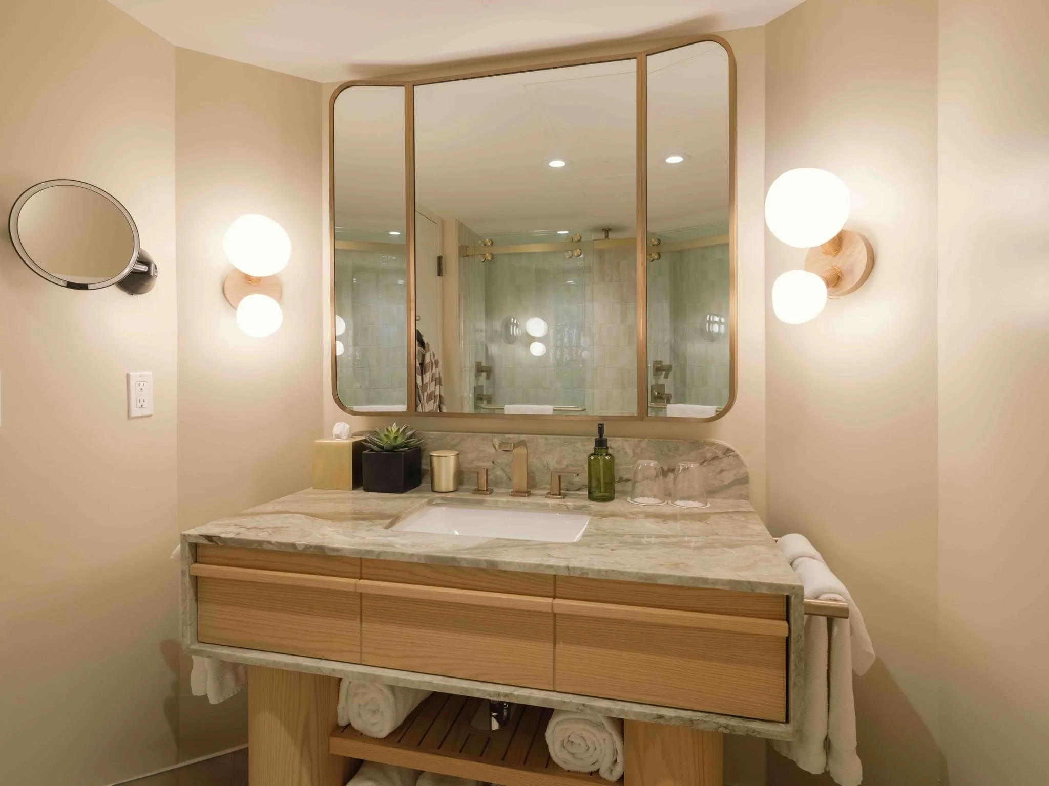 Bathroom Vanity-1.jpg