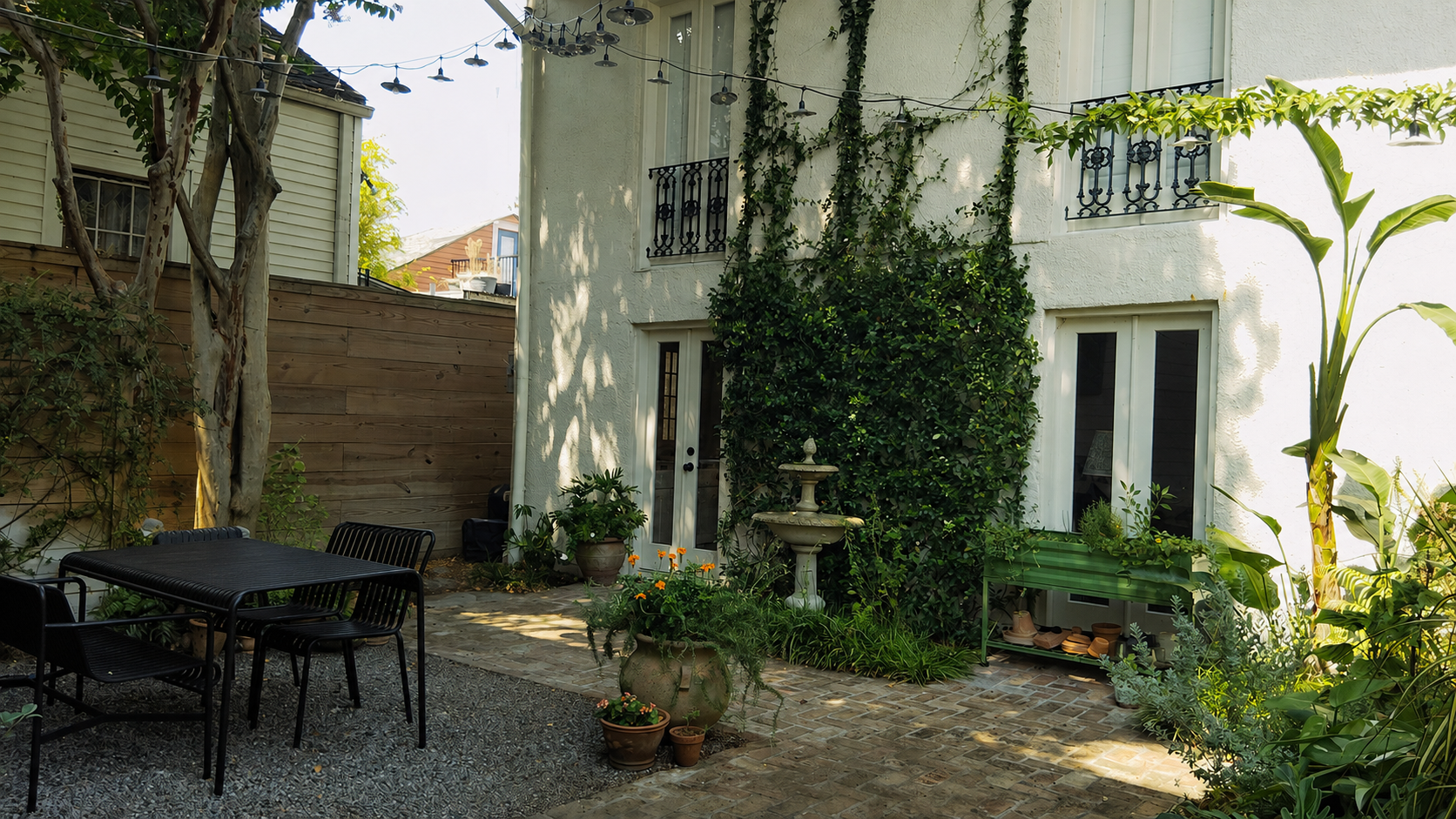 new-orleans-native-courtyard-garden-design-swamp-fly.jpg