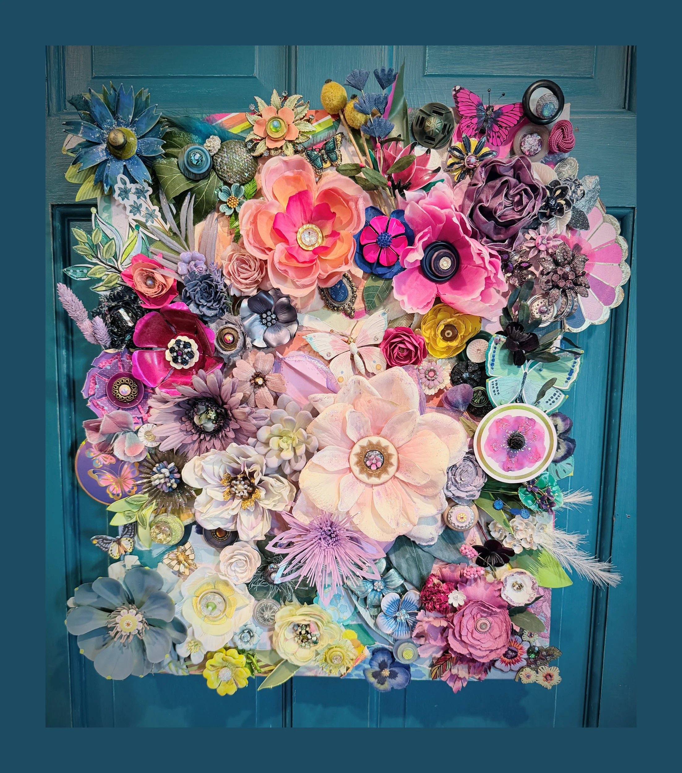 Velvet
Plush layers and romantic color invite a closer look, revealing richness and unexpected details.
Mixed Media ~ 17 x 21
Available - pricing upon request