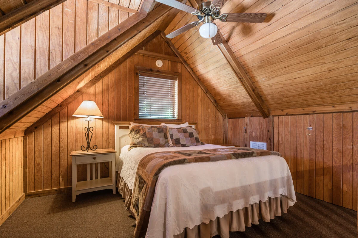 Lodging — White Bluff Resort