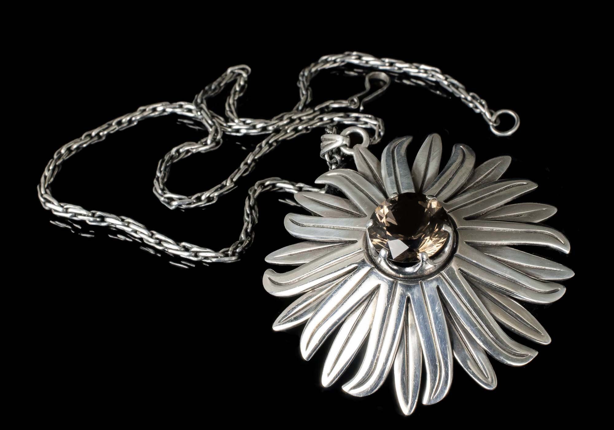 ballesteroscitrineflowerpendneckl6.jpg