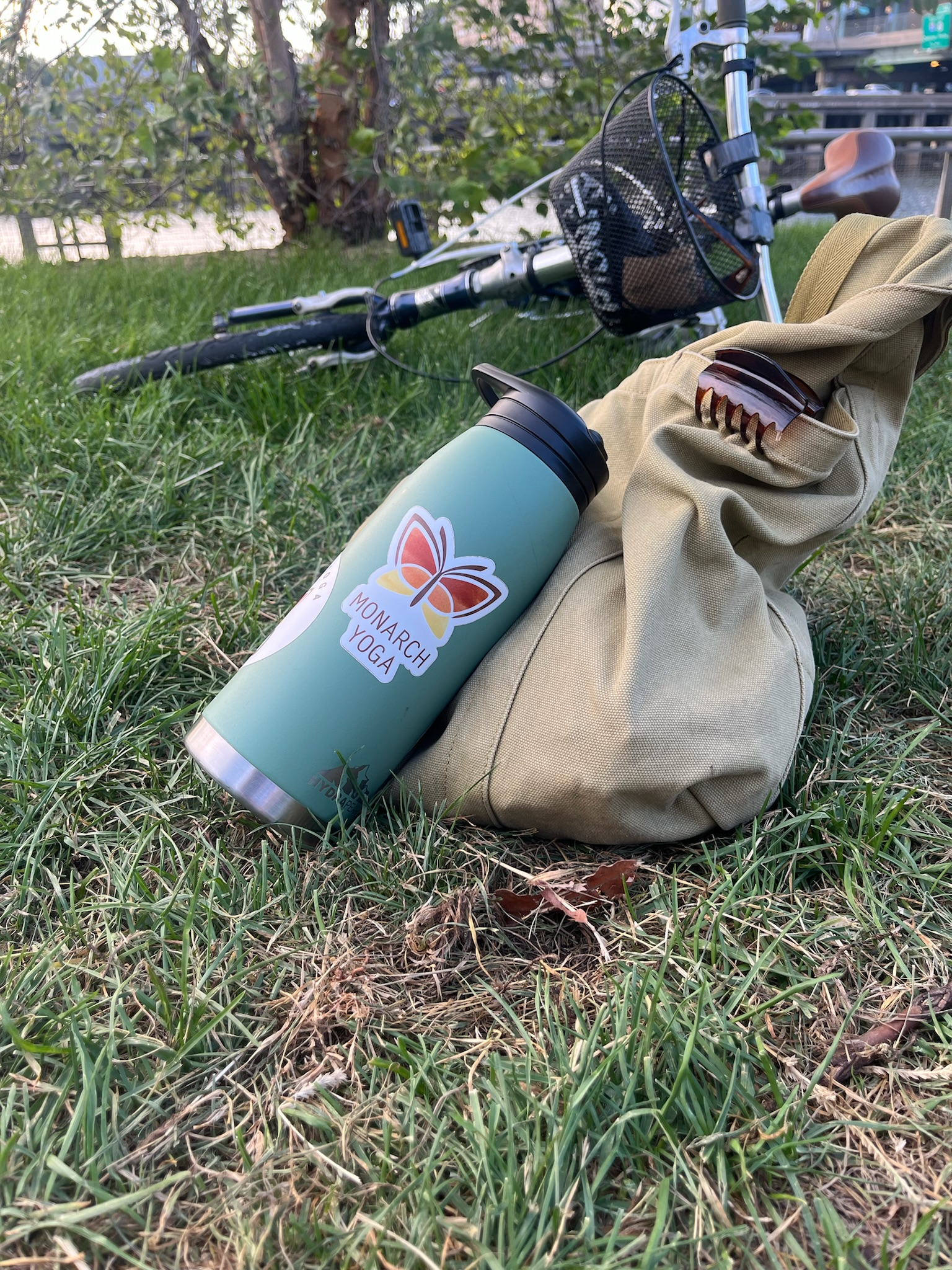 Yoga at the schuylkill river trail philly yoga five dollar yoga