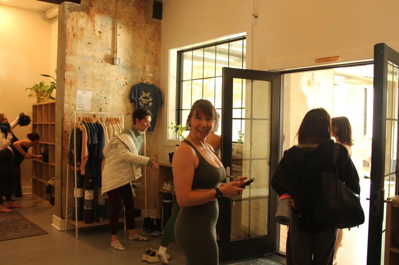 ✨Weekends @ Monarch✨

Staying warm through the spring weather roller coaster. Good people. Good movement. Good energy.

No better way to spend your morning☀️

🦋 New to Monarch? Try 3 weeks of unlimited yoga for $50, then your first full month for $8