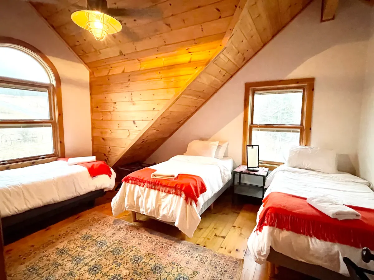 Thistle - 3 Single Beds