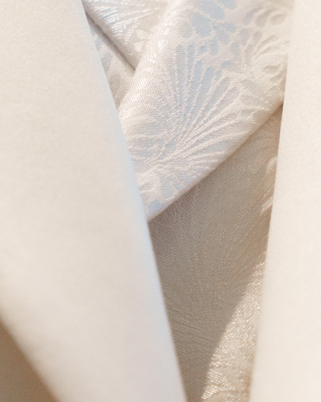 Leslie Cheung Angel Suit (2).png