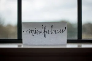 How to Stay Present and Mindful