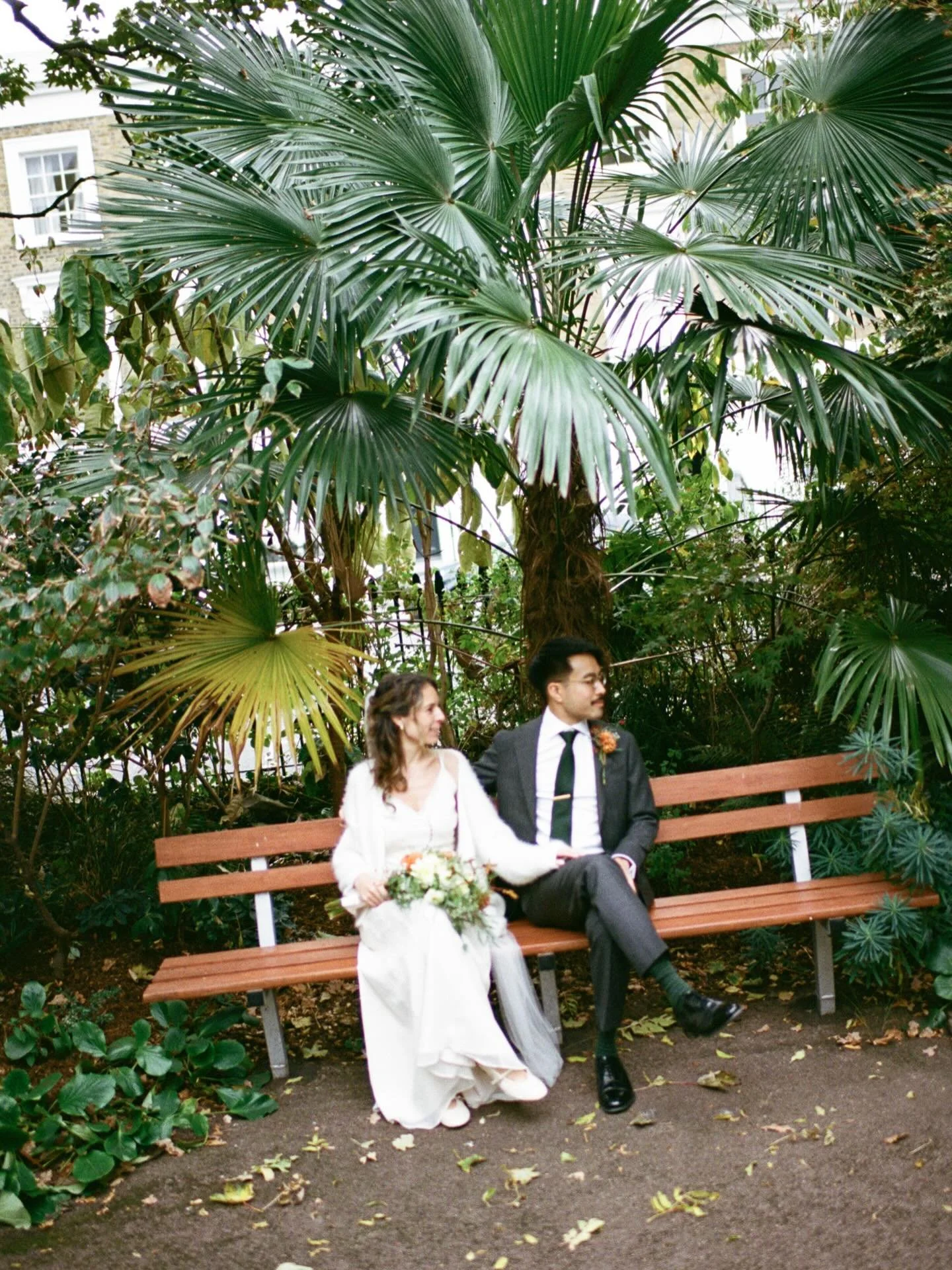 Avril + Jono 
.
.
#londonweddingphotographer #londonweddings #londonphotography #filmweddingphotographer #35mmfilmphotography