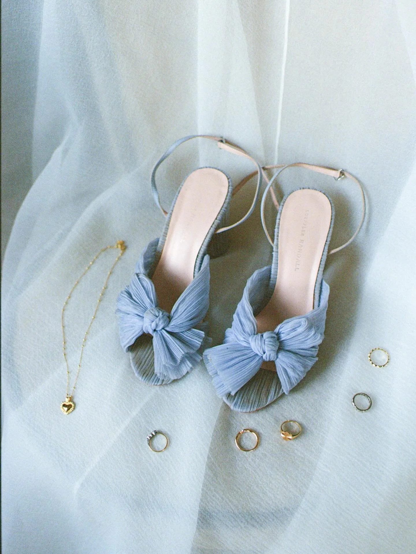 Subtle details on film 
.
#weddingsonfilm #filmweddingphotographer #filmwedding #filmisnotdead #filmphotographer