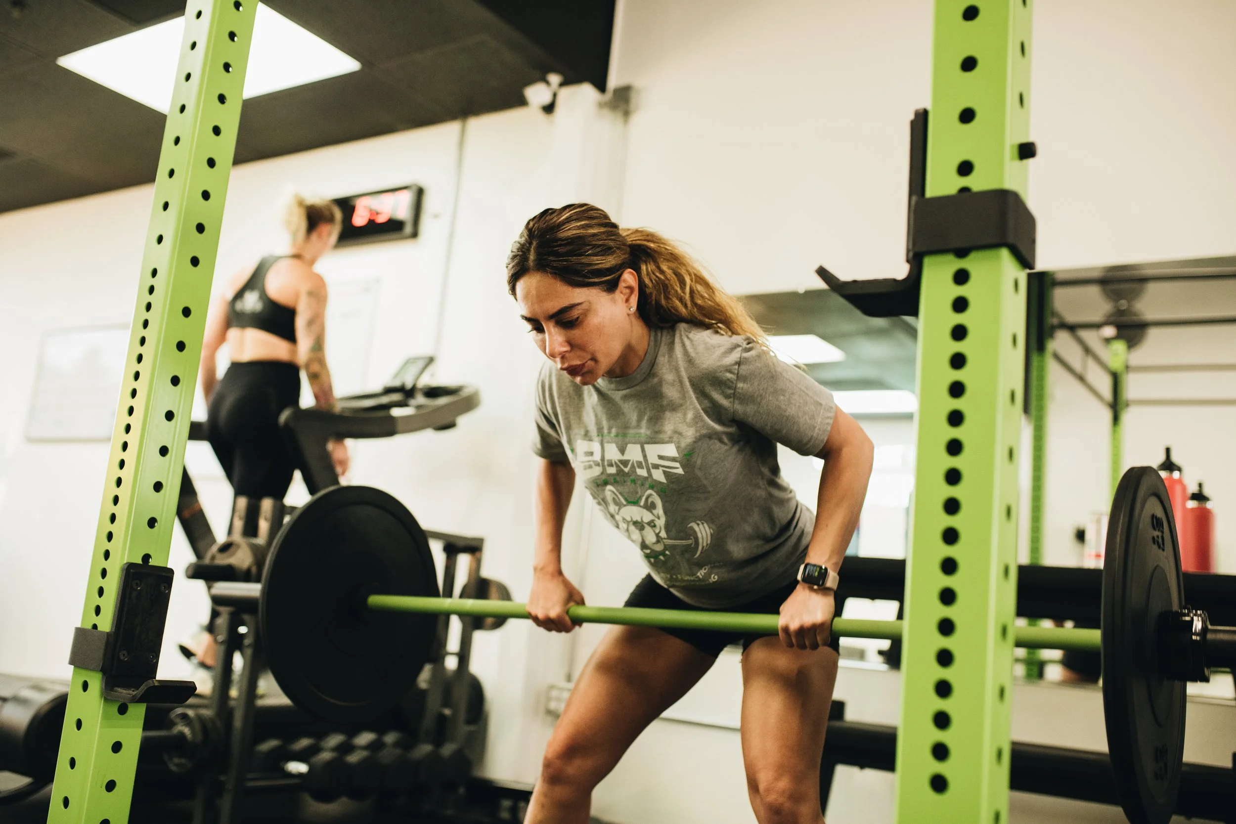 7 Benefits of Women Lifting Weights