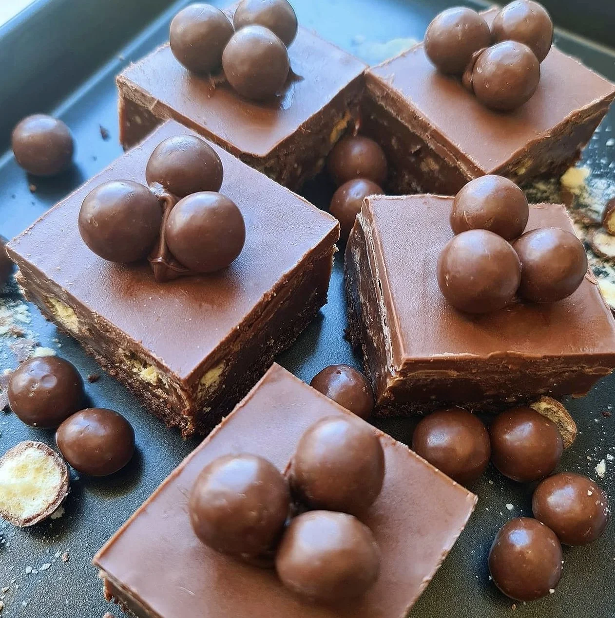 Malteser Slice