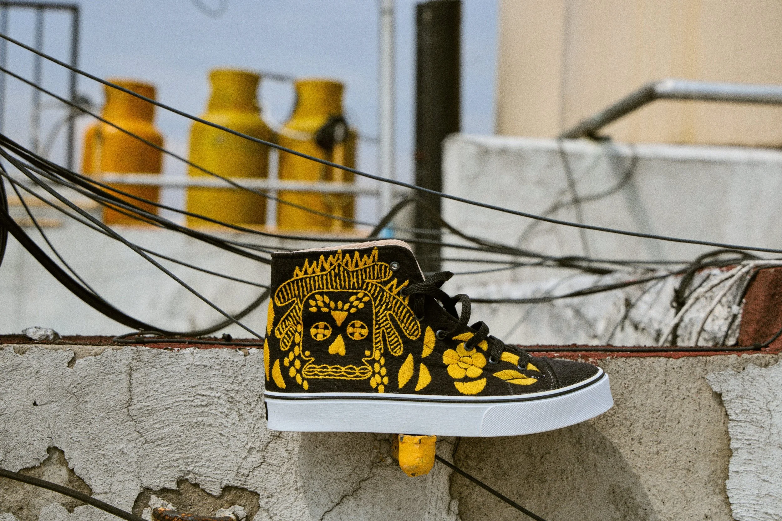 PJ DESiGN CREW X NDAVAA ARTESENAL HIGH TOPS (PJ THE RASTA)