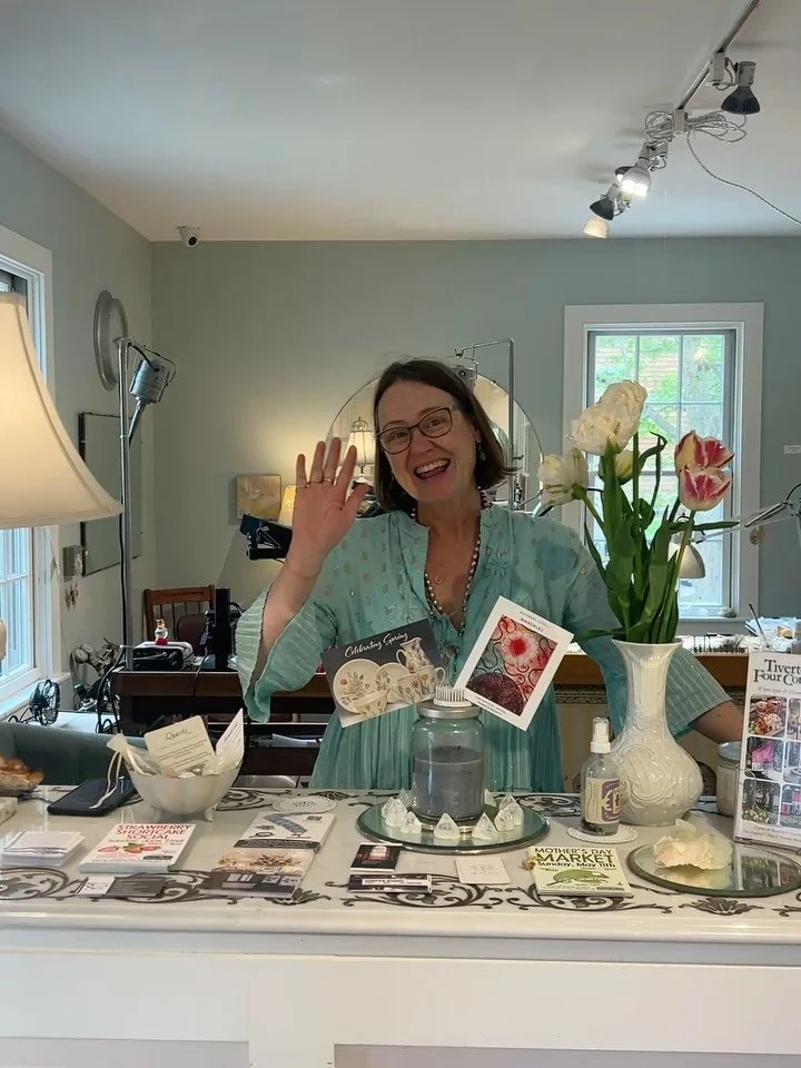 ✨ Shop Highlight ✨ @tiffanypeayjewelry 💎 Tiffany has been crafting one-of-a-kind jewelry for over eighteen years. The jewelry embodies a light spirit and playful vitality - including a variety of gemstones, pearls and fine metals. Her space also off