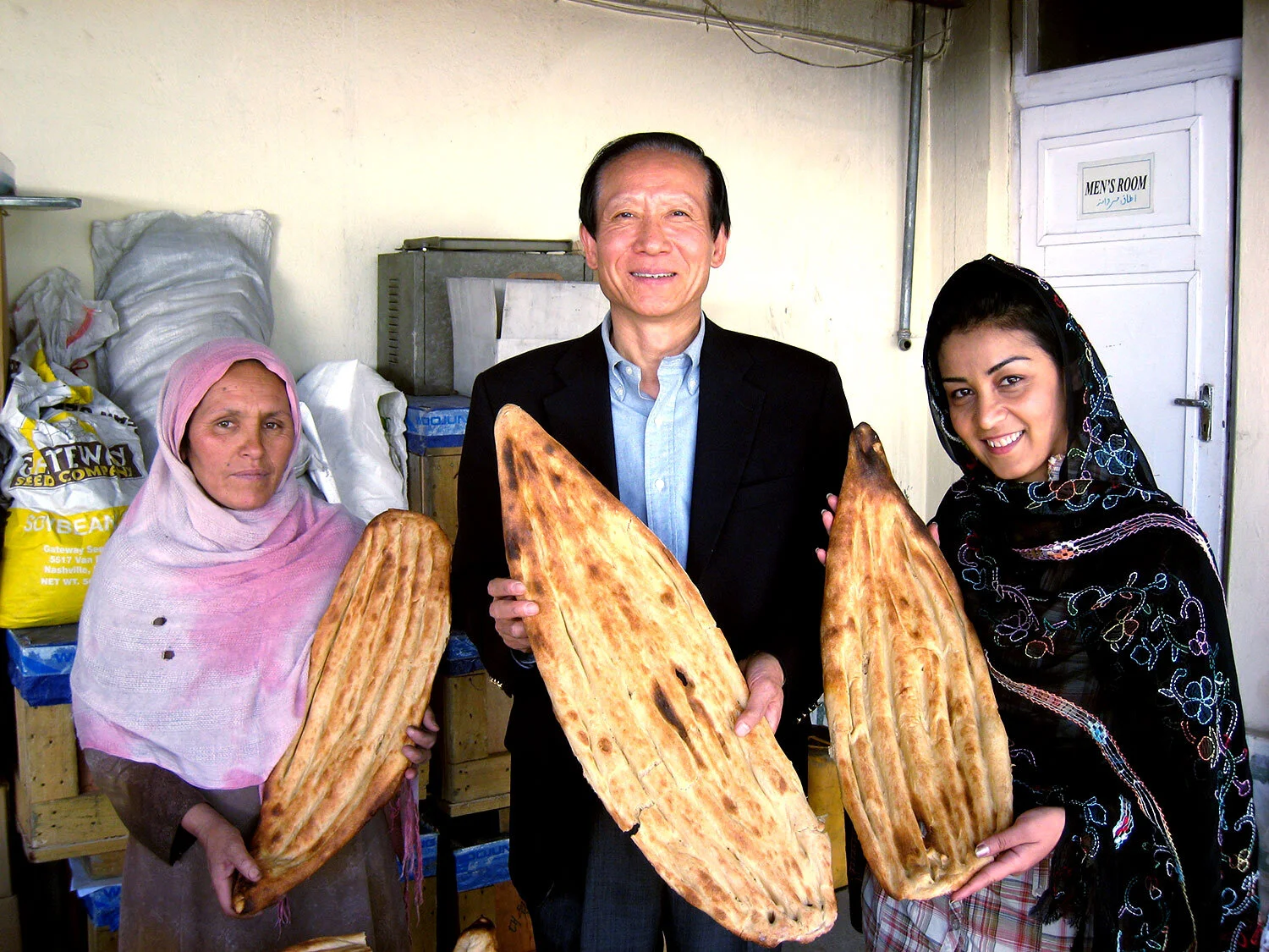 president-soy-naan-afghan-women