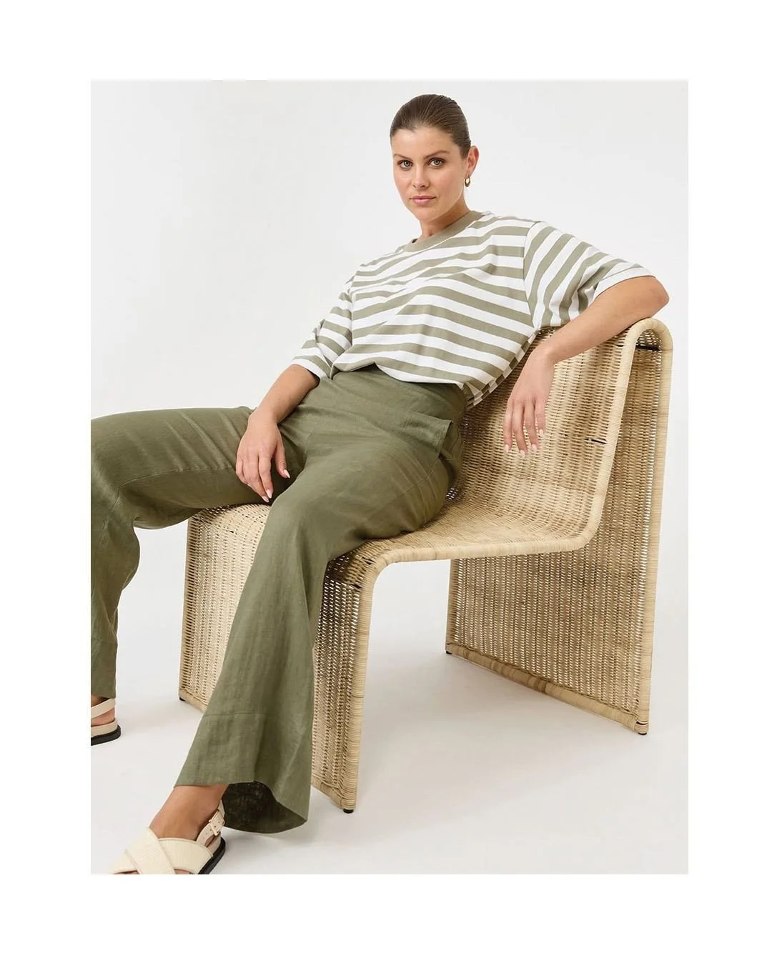 Everyday style made simple with the Studio Stripe Tshirt by @ebandivelifestyle! Soft, lightweight, and perfectly modern with timeless stripes.⁠
⁠
⁠
_____________________________⁠
⁠
🌟For general enquiries, get in touch with us. Please contact us on (