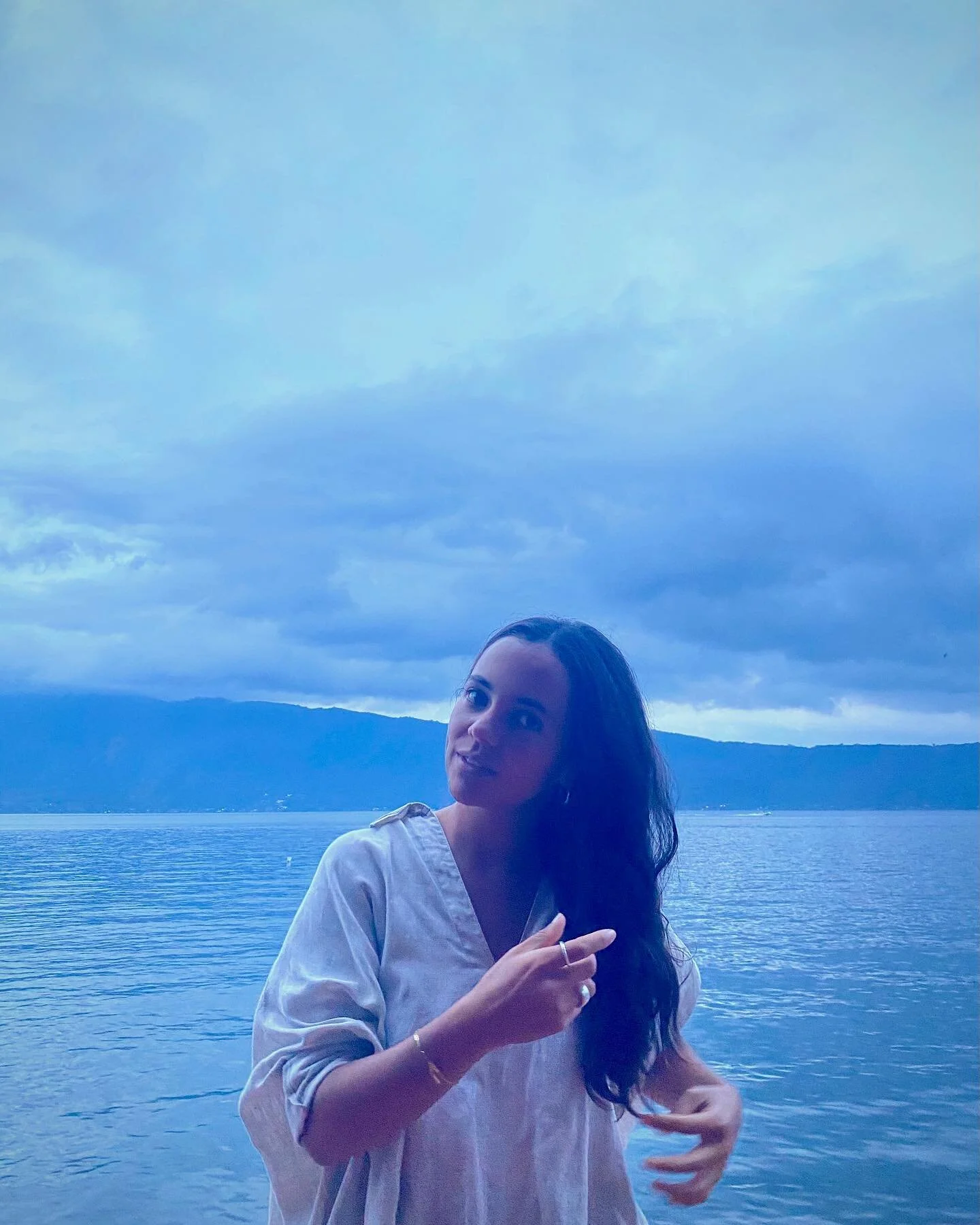 keeping this one close in 2021 🌔 
thoughts from a plane ride from nyc to haiti, welcoming in new horizons.