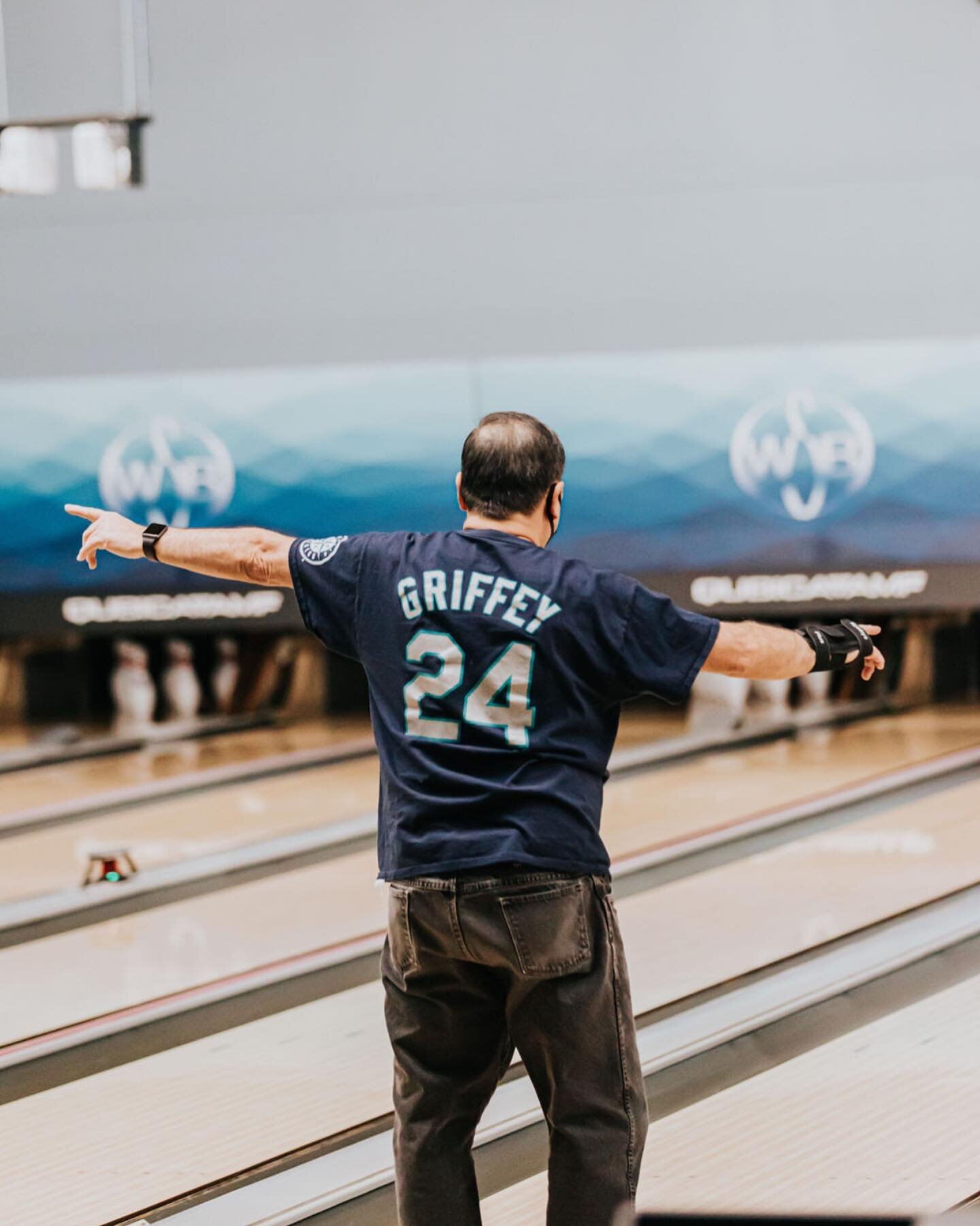 We have had the pleasure of working with @westseattlebowl for a while now and are 👏 obsessed 👏. Not only have they won a ton of awards for being the best bowling alley in the area, but they have the coolest staff, the best food &amp; a FULL BAR. 

