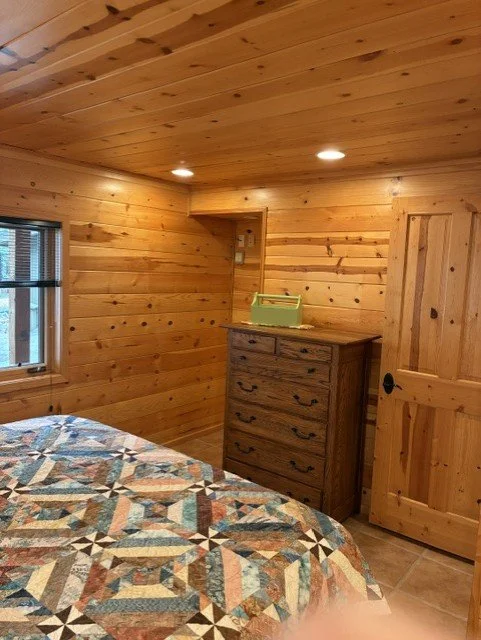 Cabin 10.jpg