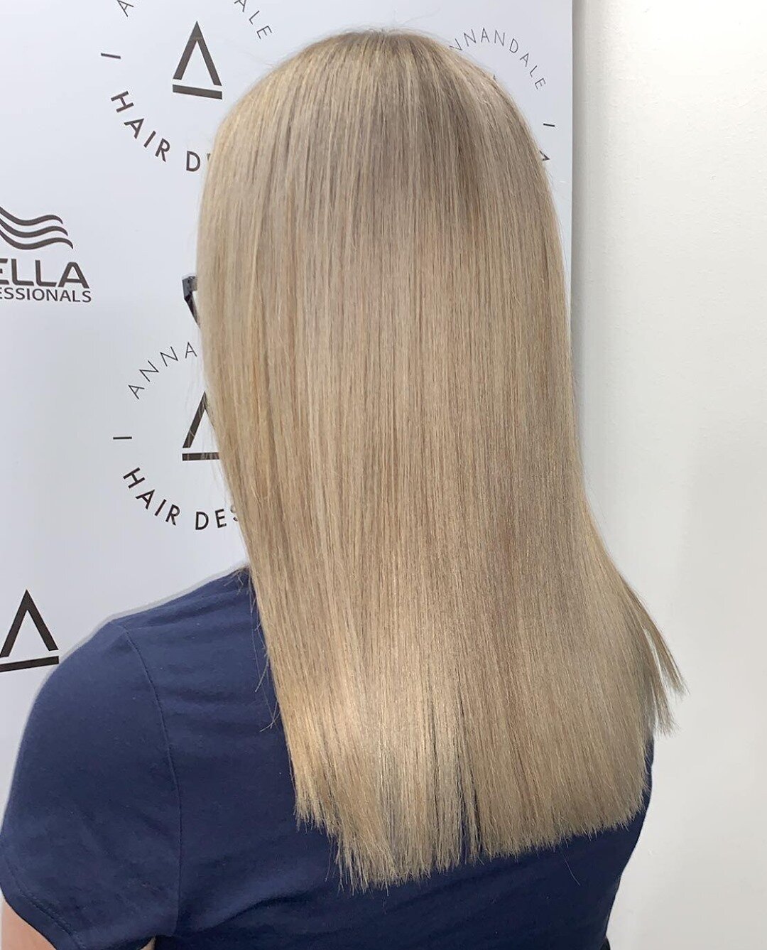 The key to keeping your blonde hair strong and healthy is in-salon treatments!⁠ 💫💁🏼&zwj;♀️⁠
⁠
Our team have access to the best of the best treatments, perfectly curated for your individual hair needs.⁠
⁠
.⁠
.⁠
.⁠
⁠
#Hair #AnnandaleHairDesign #Town