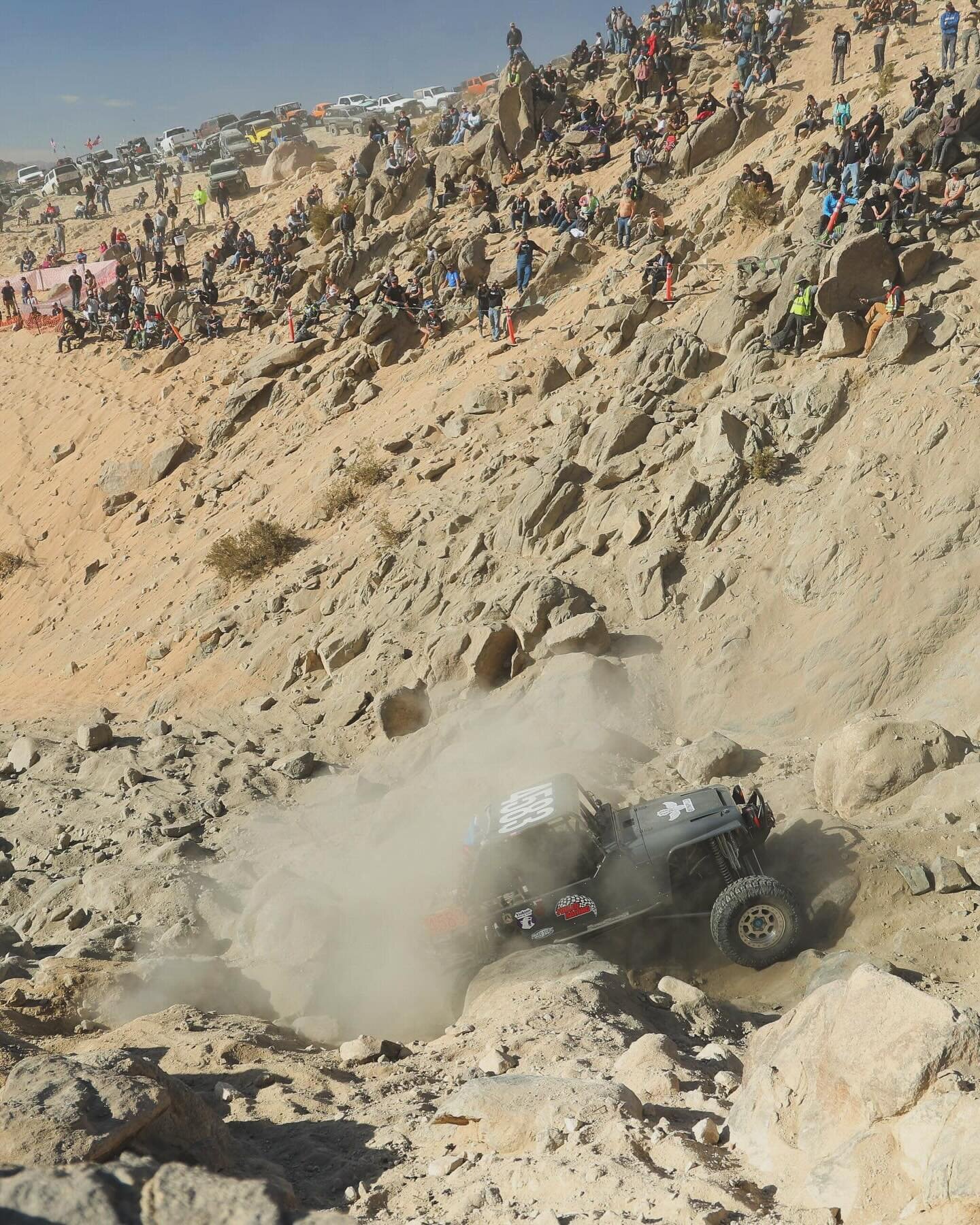 Cheering on all the cars at King of the Hammers! 

#koh #kingofthehammers