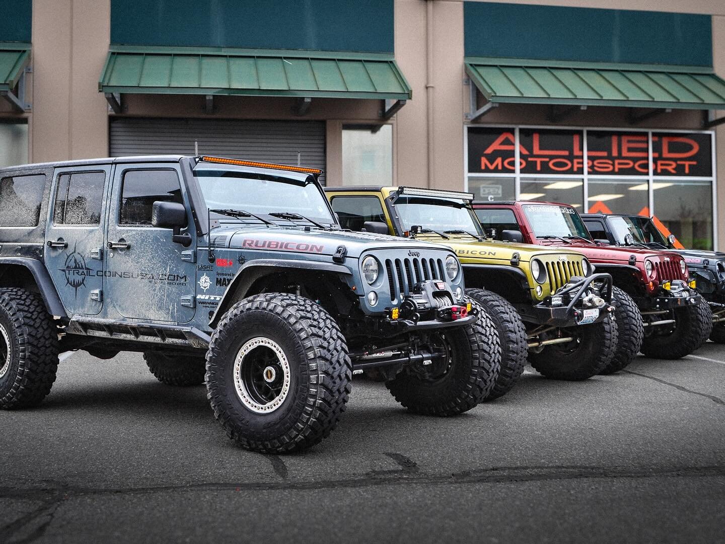 Supporting friends and off-road enthusiasts is our bread and butter.

This weekend we made our way up north to Snohomish Wa to visit a new off-road shop @allied_motorsport 

These people are 4x4 enthusiasts. There is a vast amount of knowledge and ex