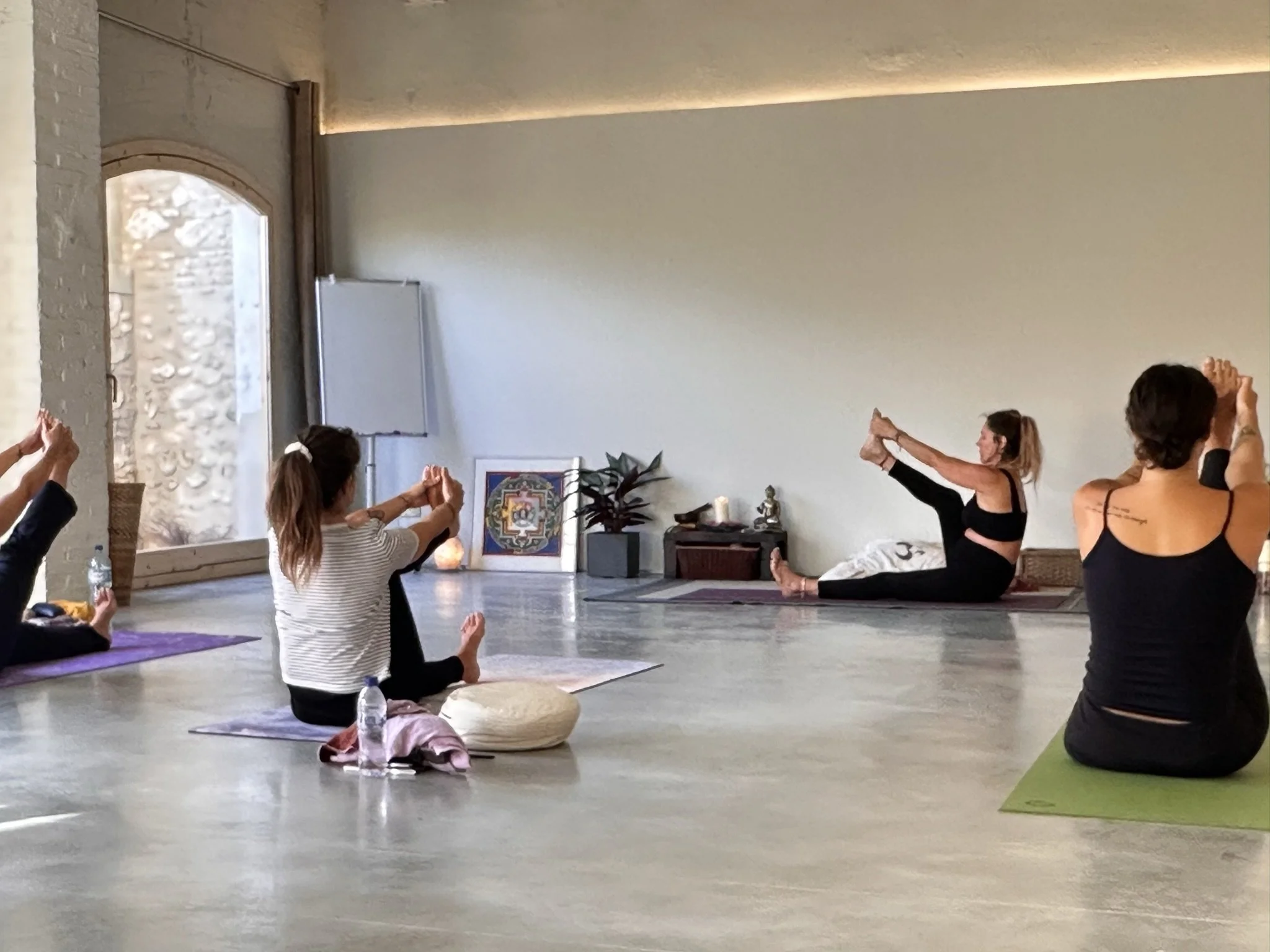 classe de formació en instrucció en ioga al Centre de Ioga Siddharta