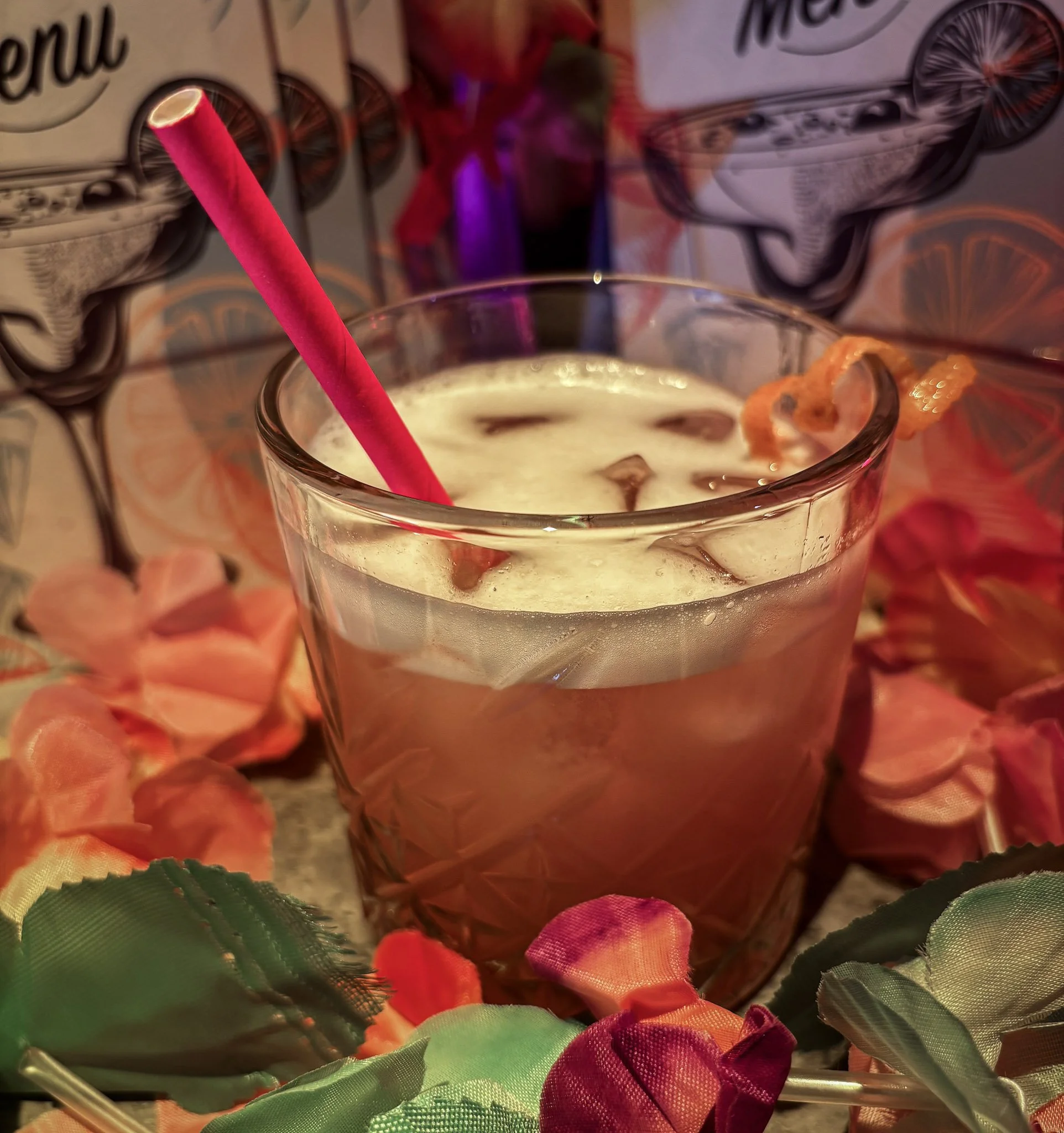🍑🌸 Pink Lady 🍸✨

is a fruity twist on a timeless classic, blending Broker's Gin and apricot liqueur with peach, guava, and watermelon for a refreshingly smooth finish. First appearing in the 1910s and perfected during Prohibition, the original Pin