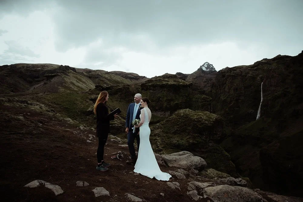 hiking elopement photos in Iceland