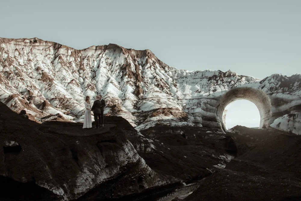 how to elope in Iceland 2026 2027