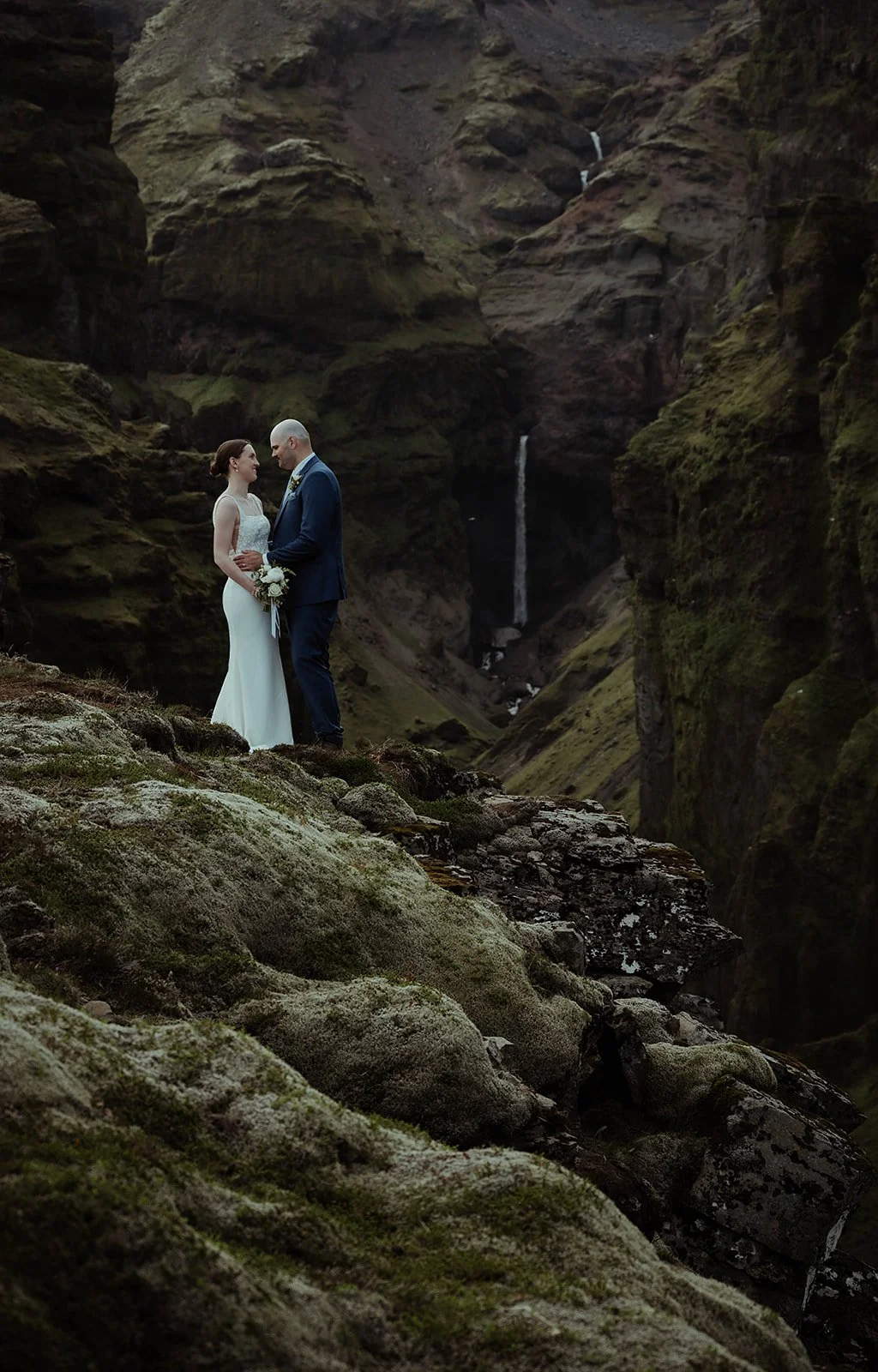 hiking elopement photos in Iceland