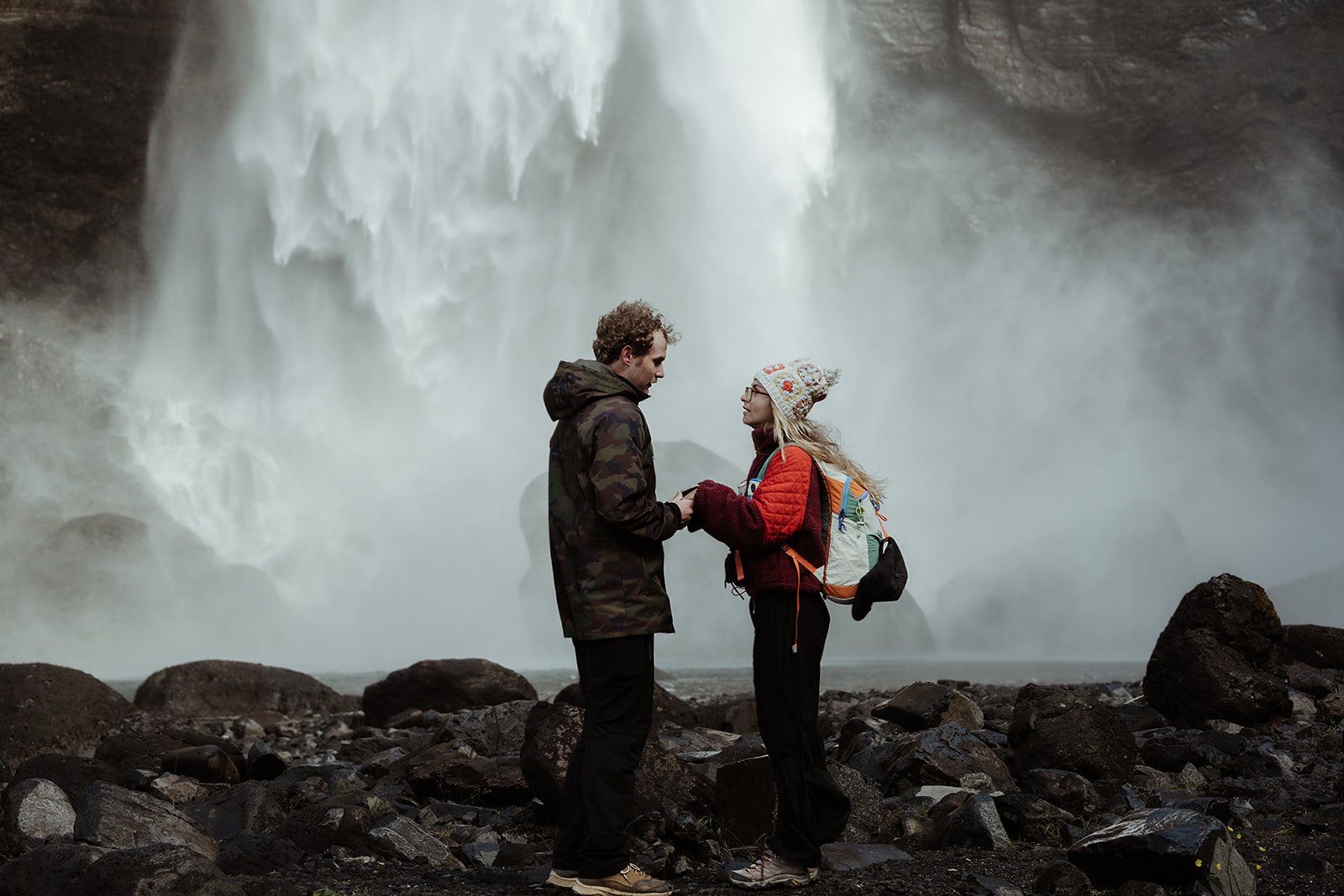 hiking proposal at Háifoss waterfall in Iceland