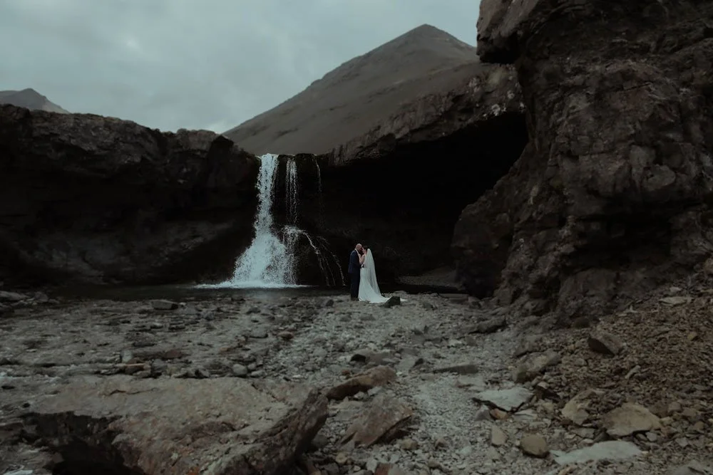 hiking elopement photos in Iceland