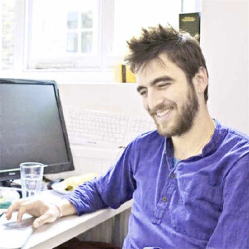 Friendly Co-working members in London Holborn.jpg